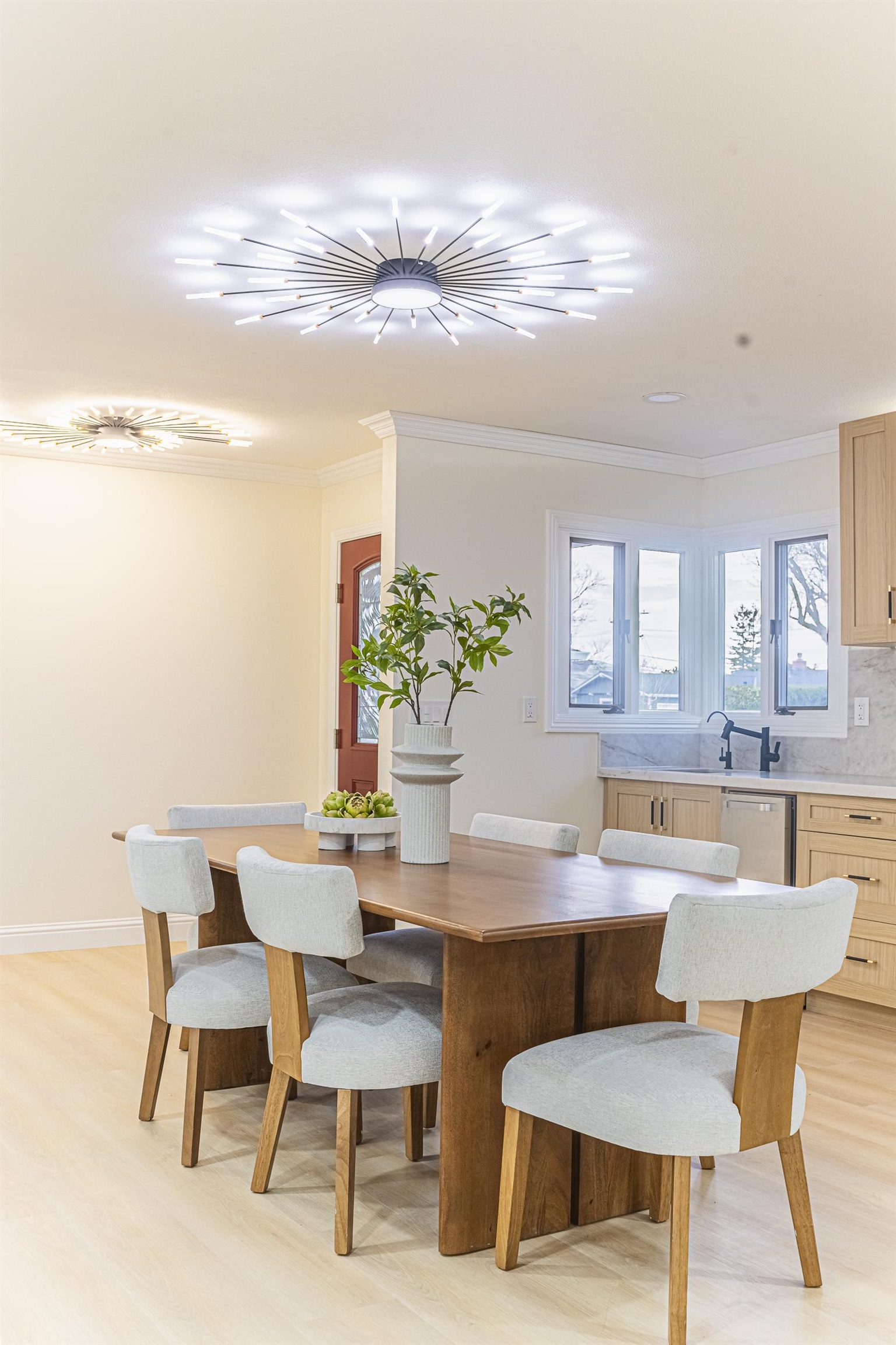 Detail Gallery Image 8 of 48 For 3474 Walton Way, San Jose,  CA 95117 - 3 Beds | 2/1 Baths