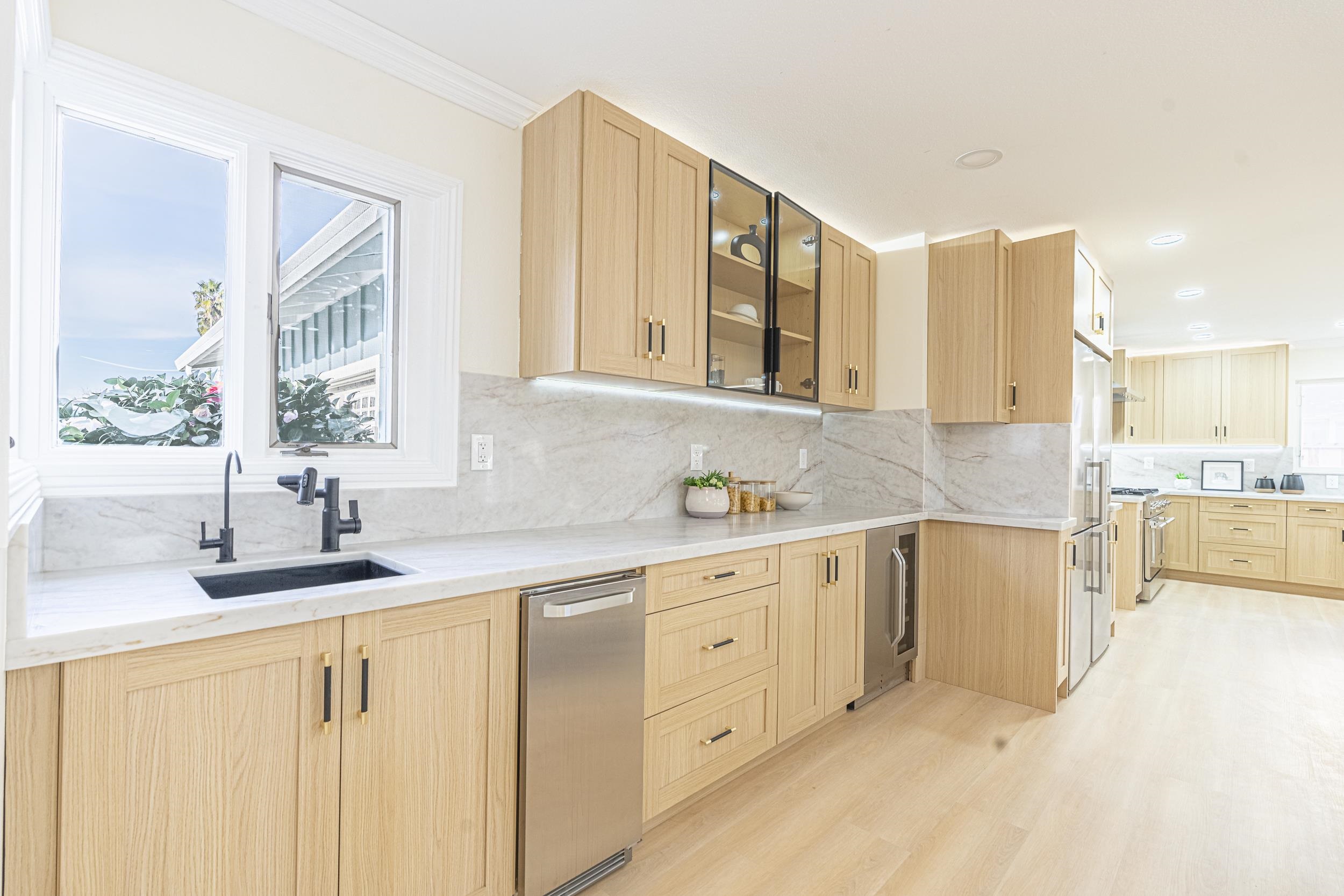 Detail Gallery Image 10 of 48 For 3474 Walton Way, San Jose,  CA 95117 - 3 Beds | 2/1 Baths