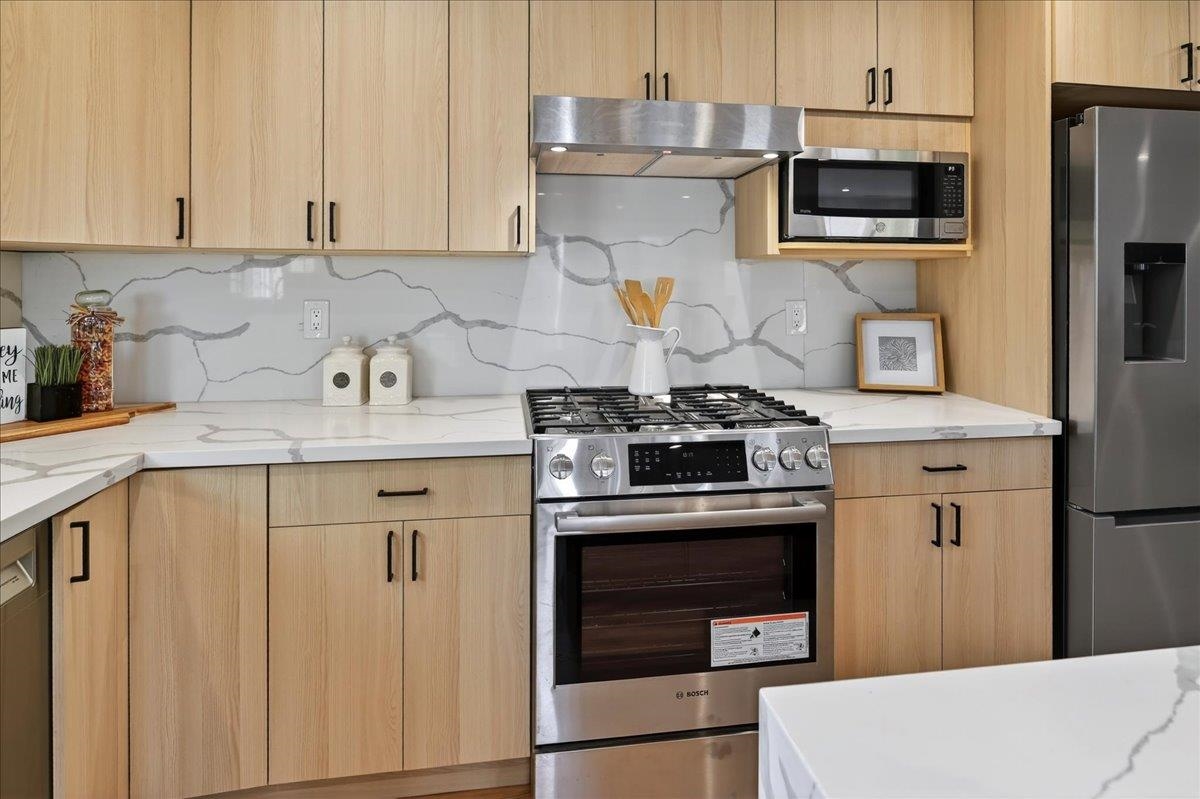 Detail Gallery Image 11 of 42 For 4637 Stratford Ave, Fremont,  CA 94538 - 3 Beds | 2 Baths