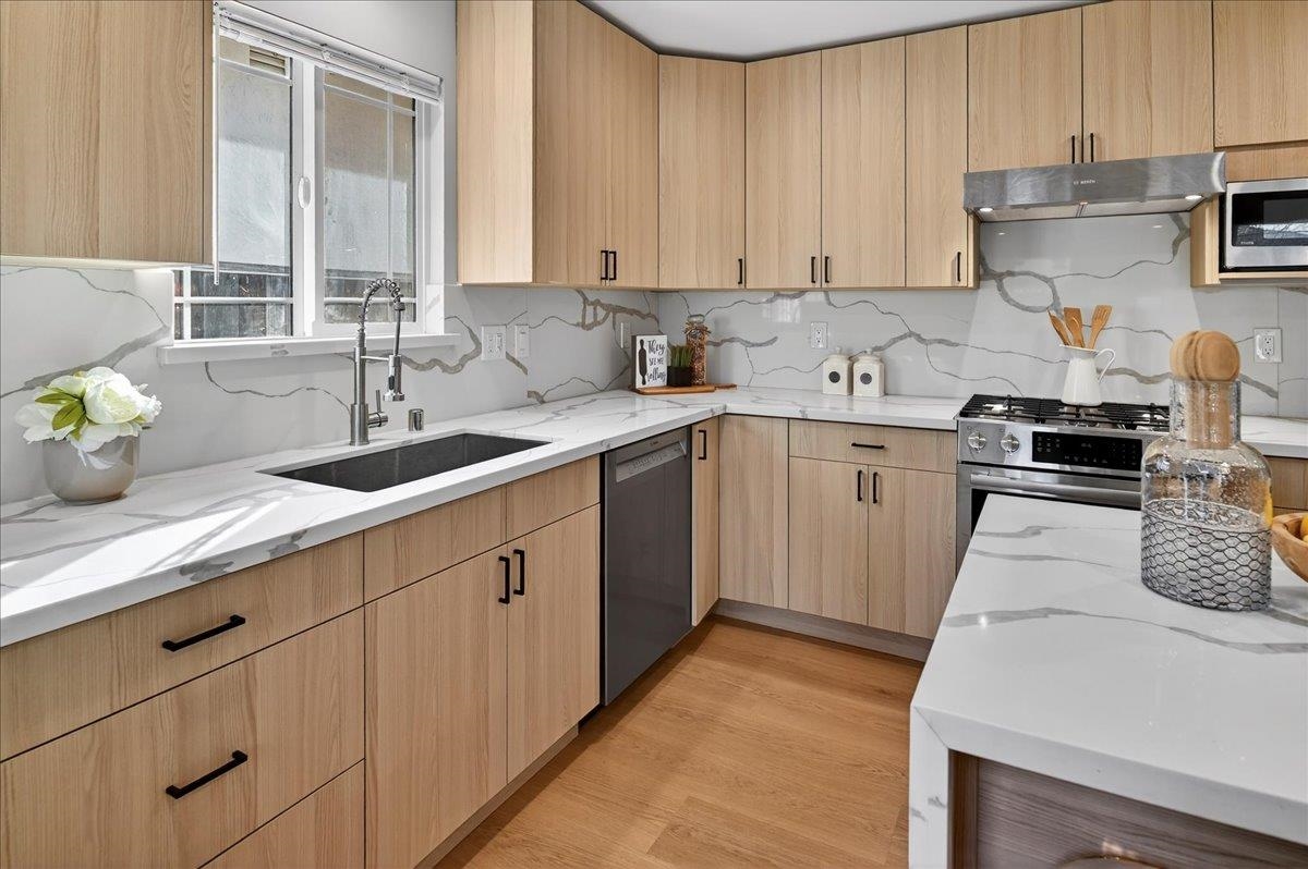 Detail Gallery Image 10 of 42 For 4637 Stratford Ave, Fremont,  CA 94538 - 3 Beds | 2 Baths