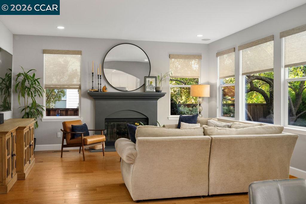 Detail Gallery Image 11 of 59 For 27 Campbell Place, Danville,  CA 94526 - 5 Beds | 4 Baths