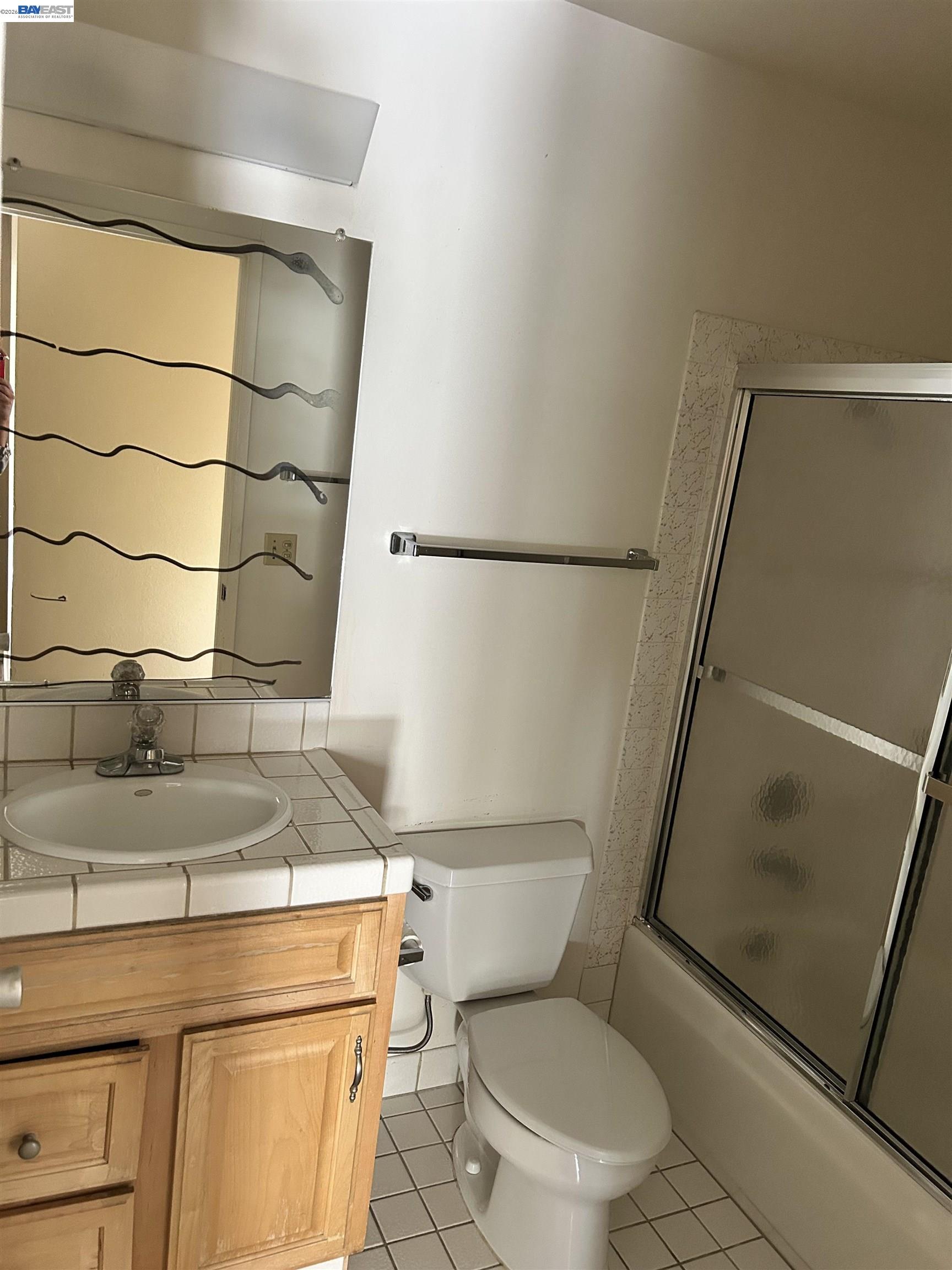 Detail Gallery Image 17 of 25 For 5335 Broadway Terrace #204,  Oakland,  CA 94618 - 2 Beds | 2 Baths