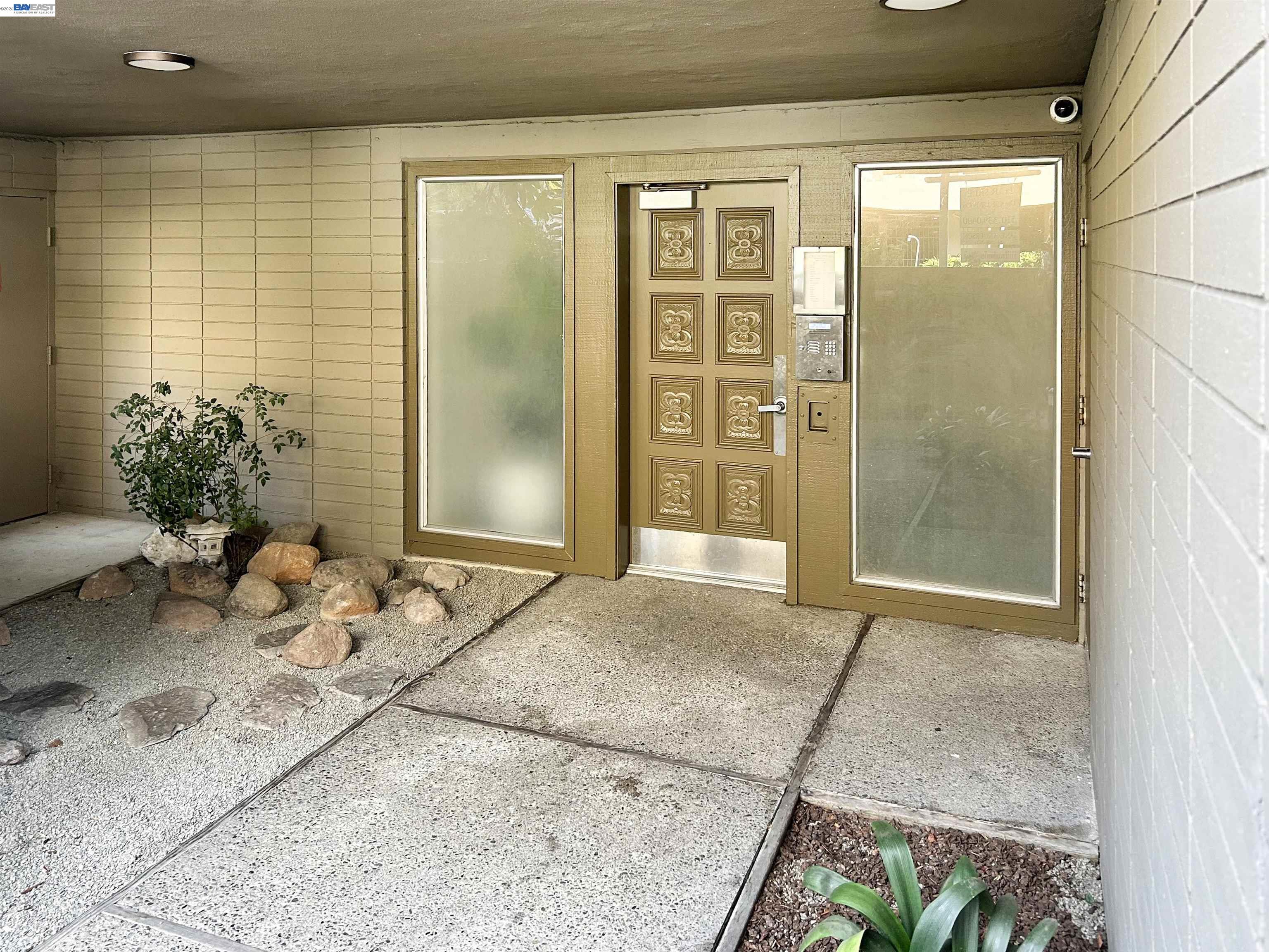 Detail Gallery Image 24 of 25 For 5335 Broadway Terrace #204,  Oakland,  CA 94618 - 2 Beds | 2 Baths