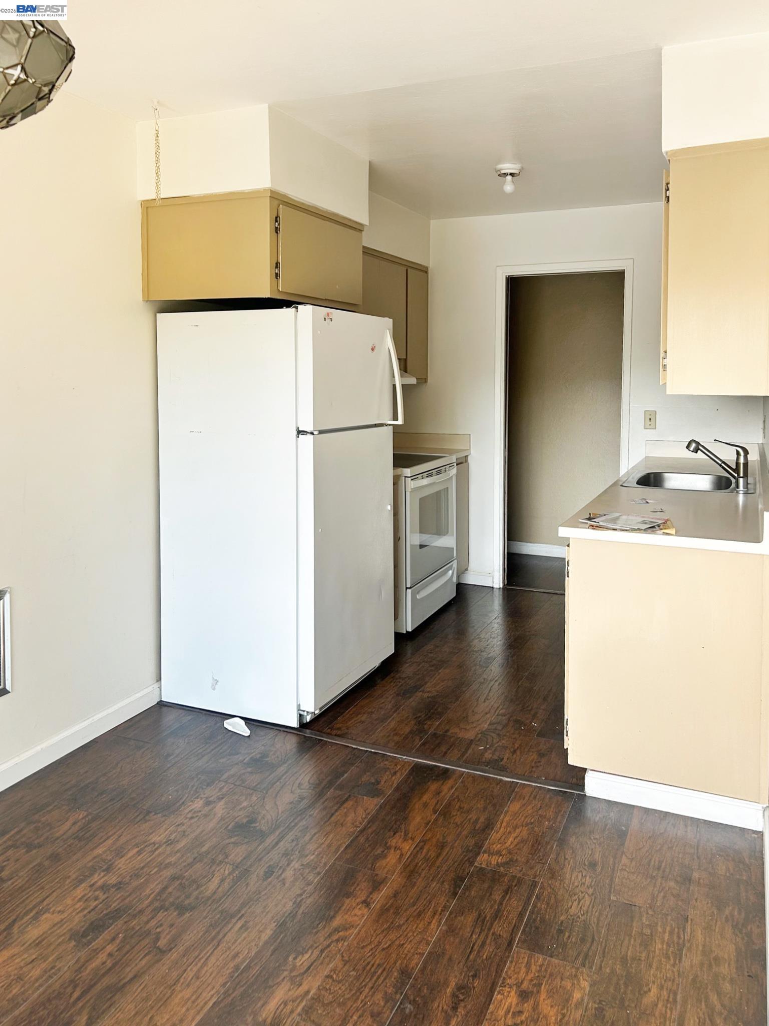 Detail Gallery Image 7 of 18 For 5335 Broadway Terrace #204,  Oakland,  CA 94618 - 2 Beds | 2 Baths