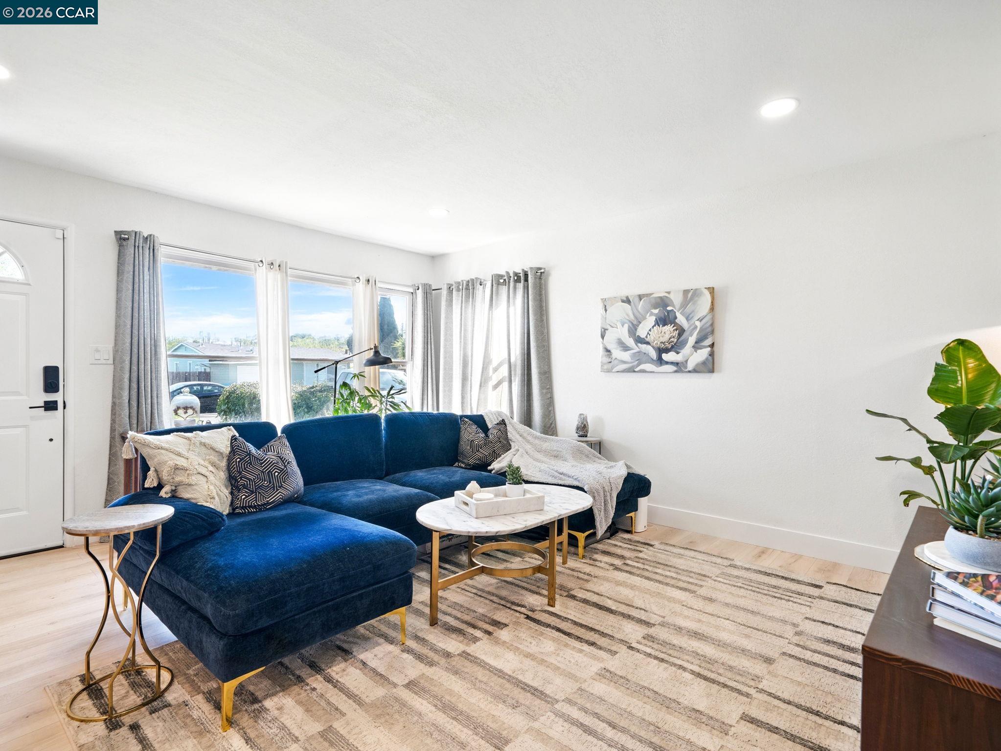 Detail Gallery Image 6 of 32 For 20 Chesley Ct, Vallejo,  CA 94591 - 3 Beds | 1 Baths