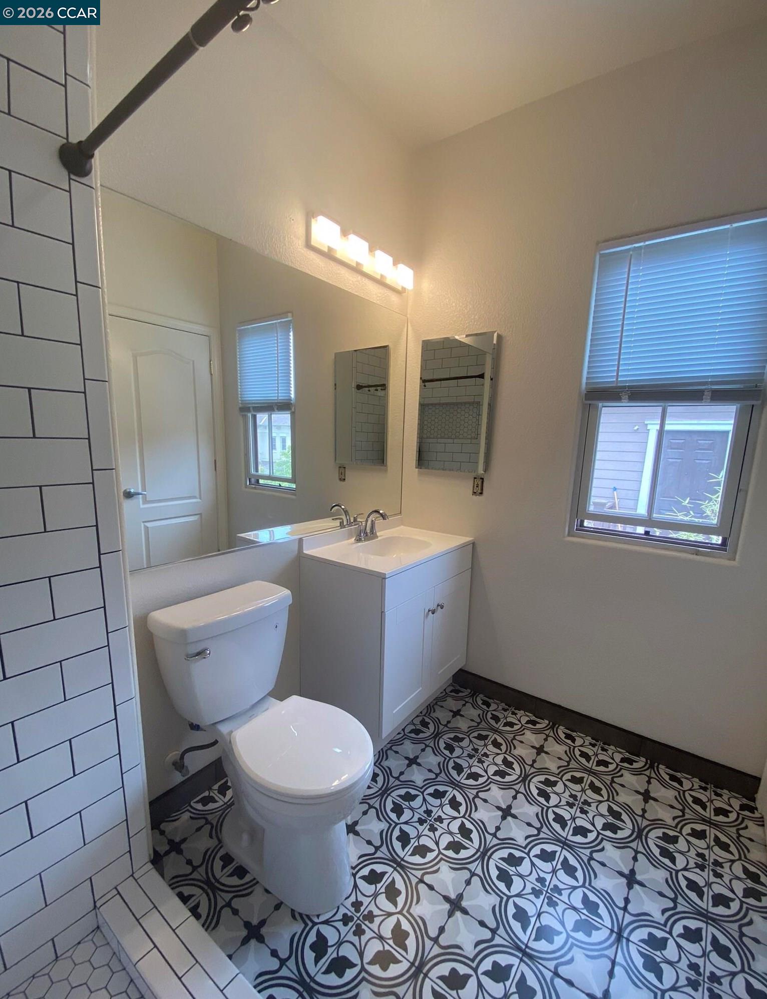 Detail Gallery Image 7 of 11 For 1129 Promenade St a,  Hercules,  CA 94547 - 1 Beds | 1 Baths