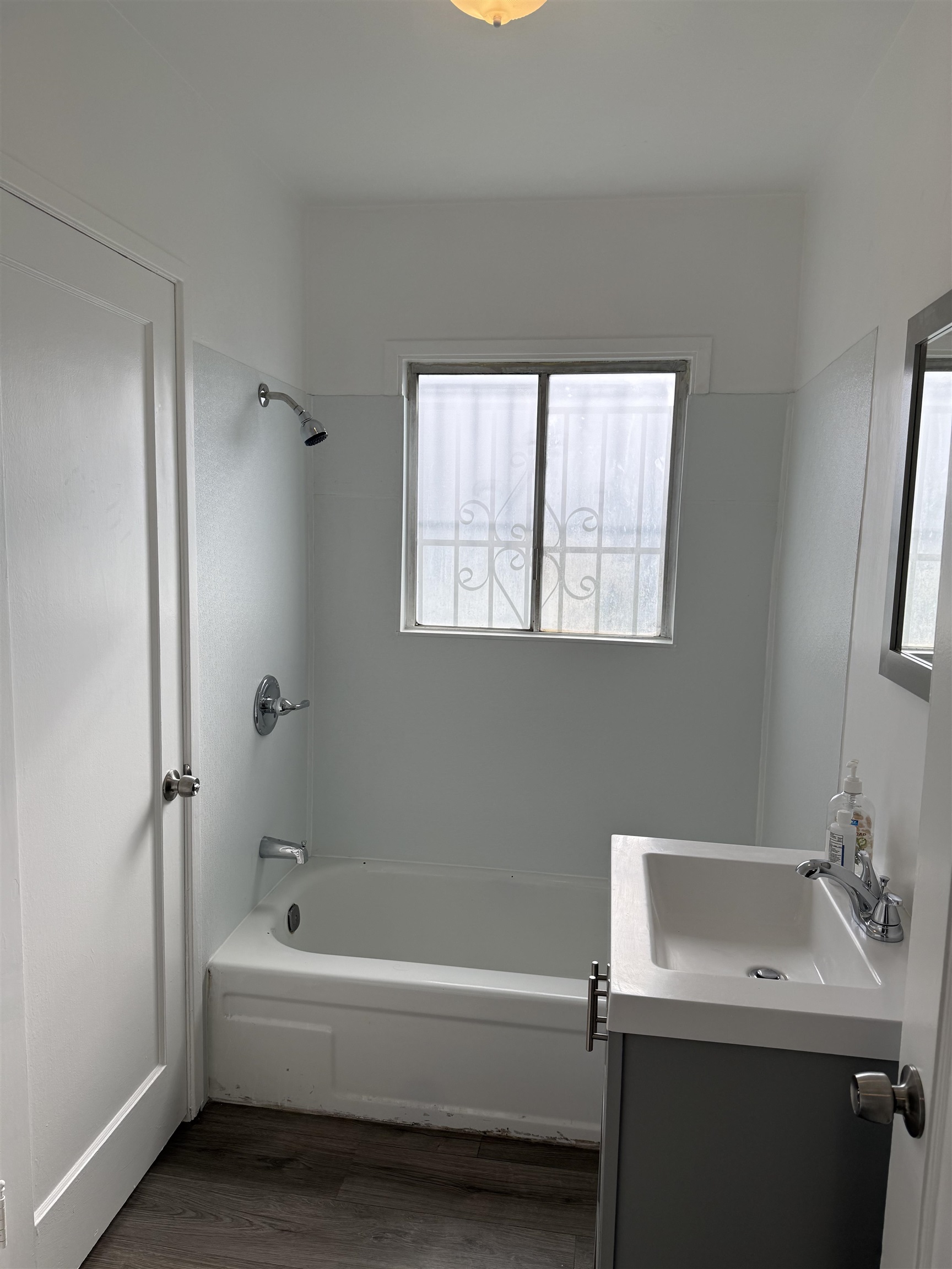 Detail Gallery Image 8 of 12 For 812 Maine Ave, Richmond,  CA 94804 - 2 Beds | 1 Baths
