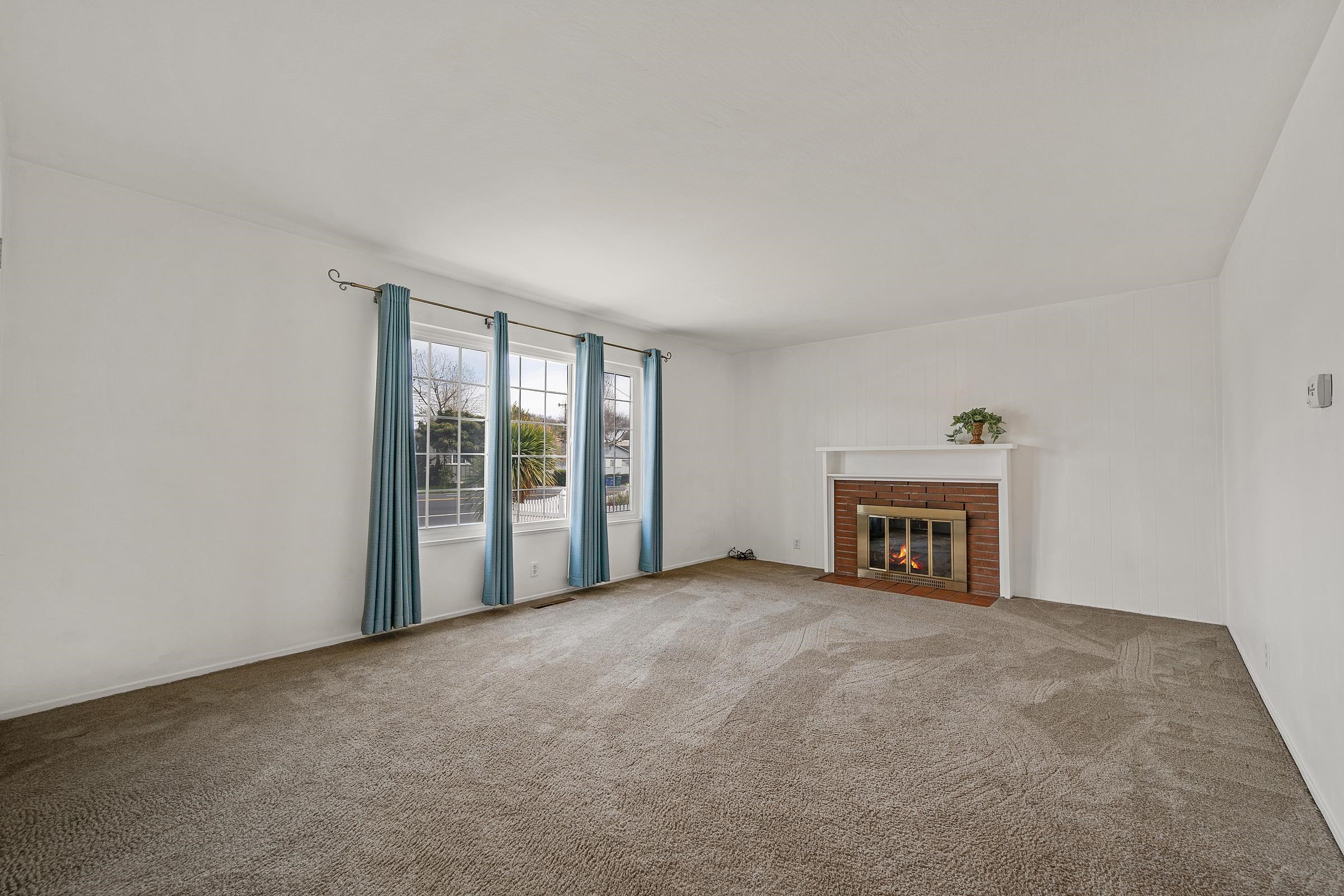 Detail Gallery Image 12 of 54 For 24825 Santa Clara St, Hayward,  CA 94544 - 3 Beds | 2 Baths