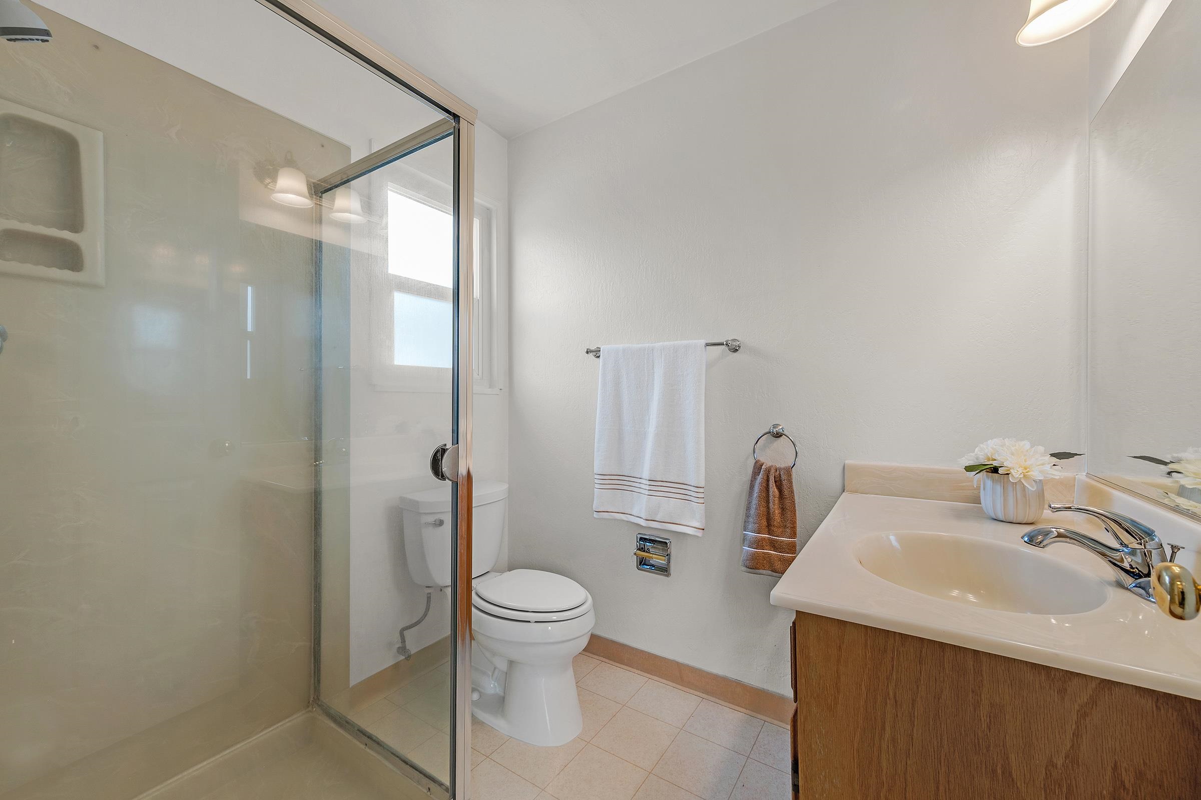 Detail Gallery Image 32 of 54 For 24825 Santa Clara St, Hayward,  CA 94544 - 3 Beds | 2 Baths