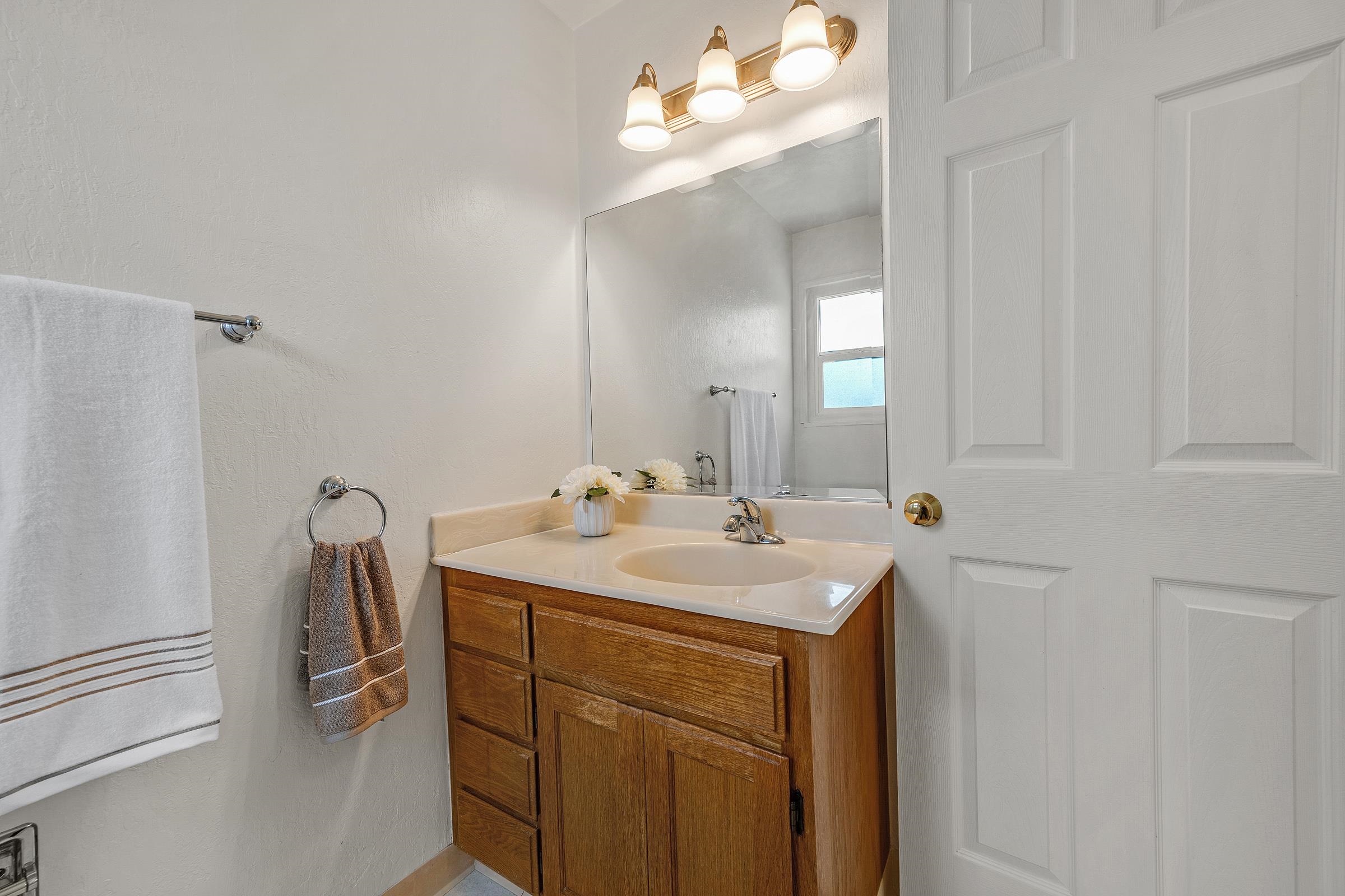 Detail Gallery Image 50 of 54 For 24825 Santa Clara St, Hayward,  CA 94544 - 3 Beds | 2 Baths