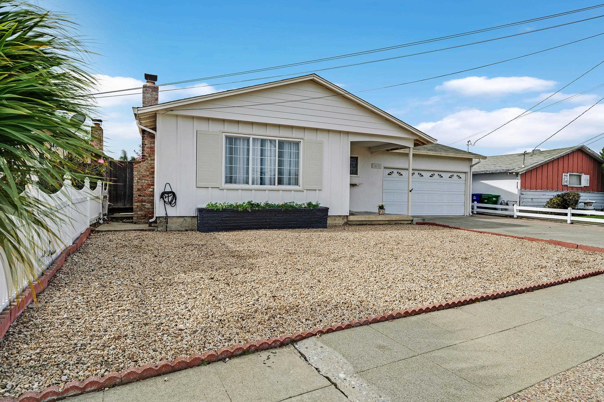 Detail Gallery Image 6 of 54 For 24825 Santa Clara St, Hayward,  CA 94544 - 3 Beds | 2 Baths