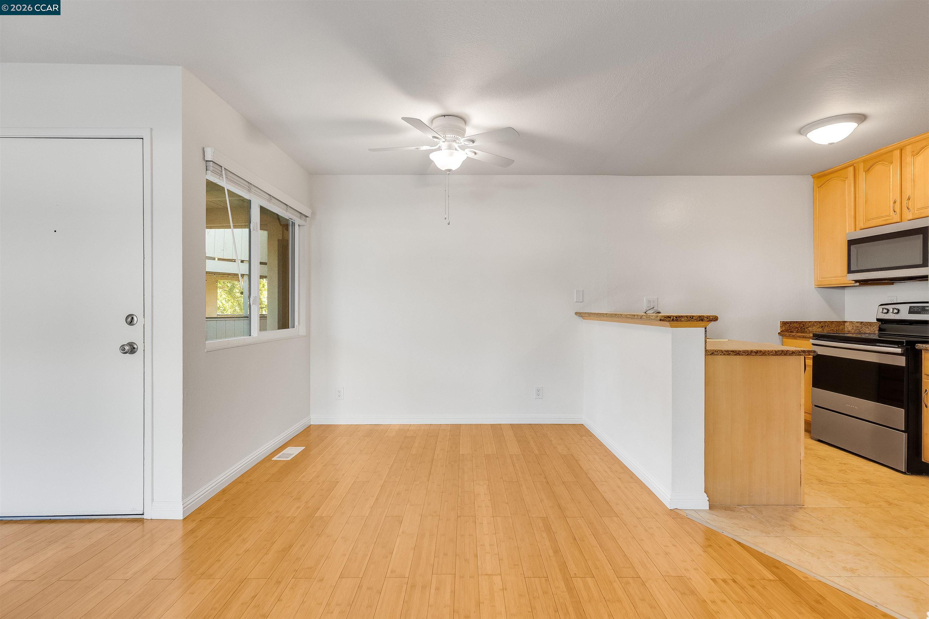 Photo #9: 41123571 Listing: Photo #9