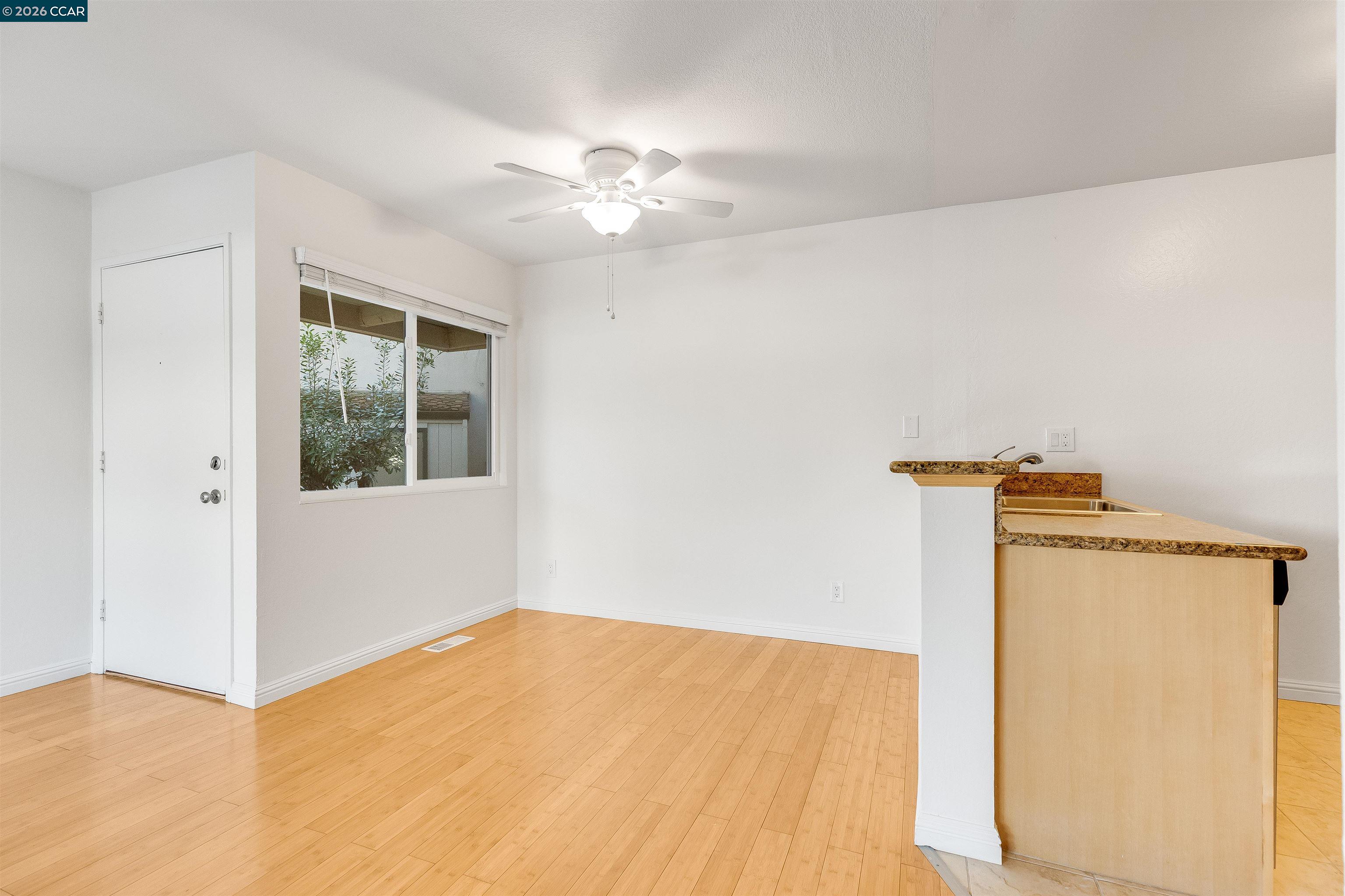 Photo #10: 41123571 Listing: Photo #10