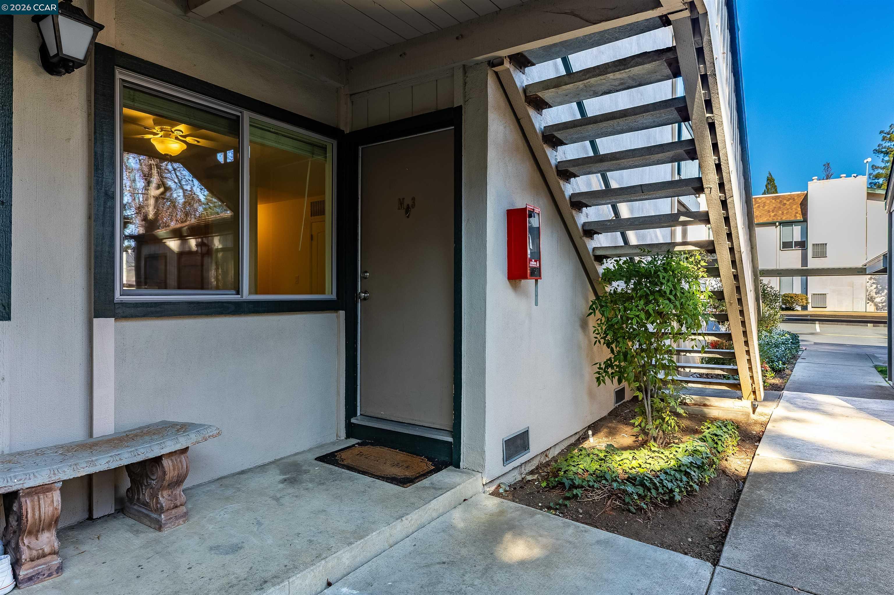 Photo #2: 41123571 Listing: Photo #2