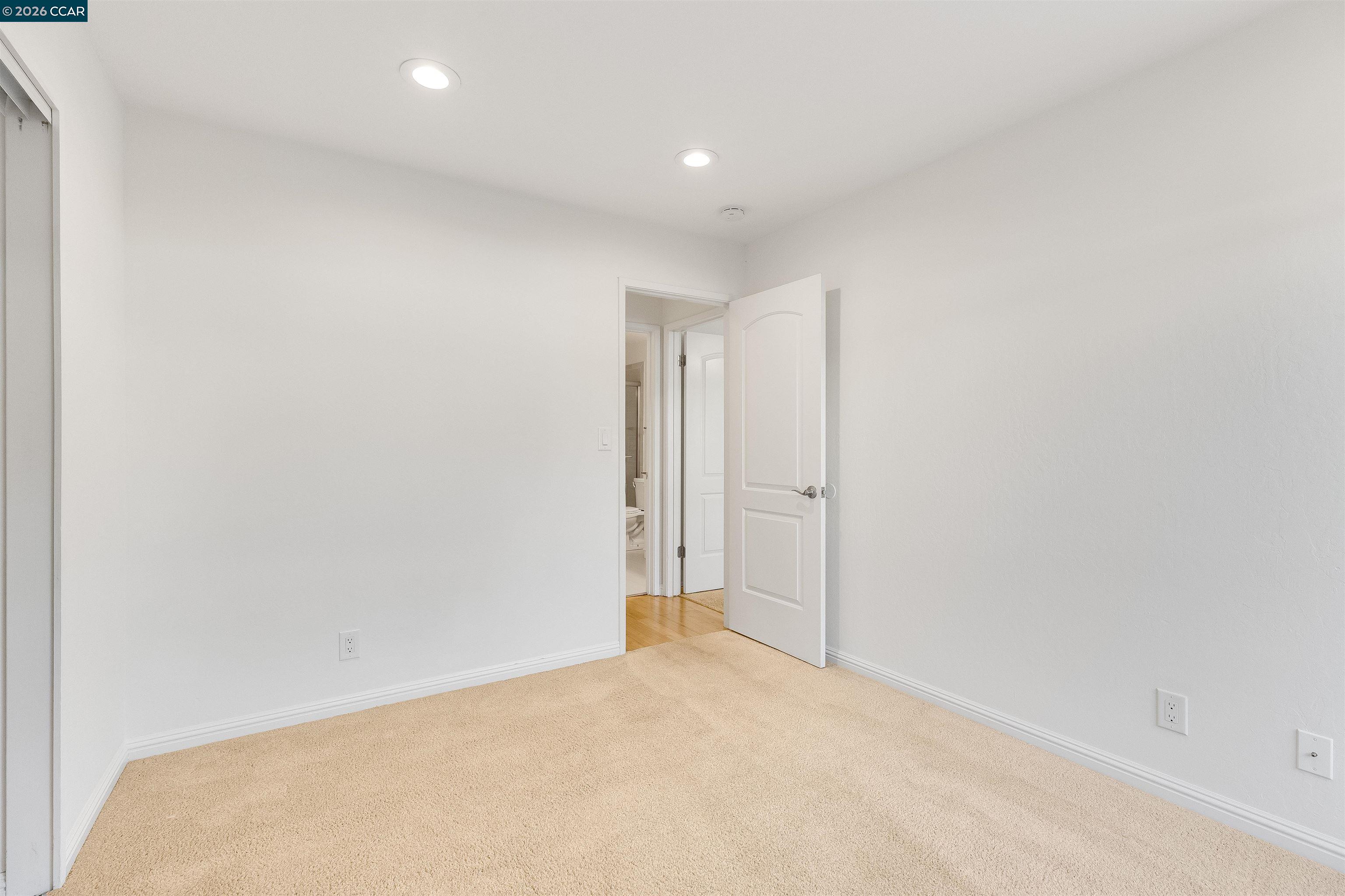 Photo #20: 41123571 Listing: Photo #20