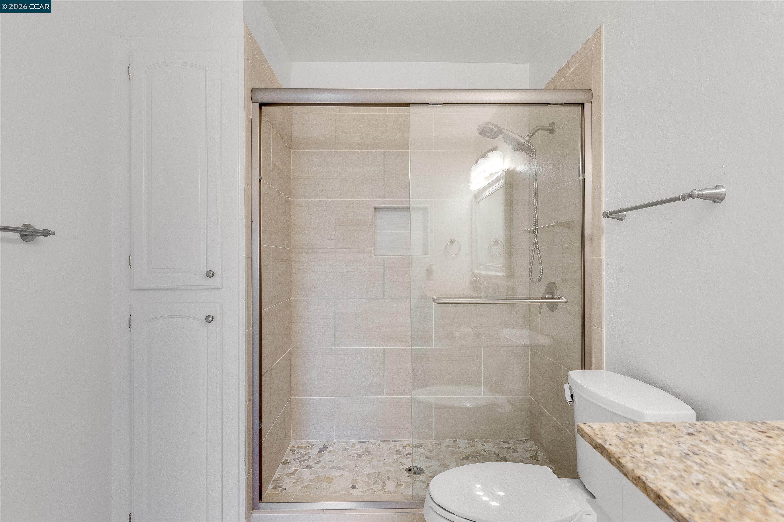 Photo #24: 41123571 Listing: Photo #24