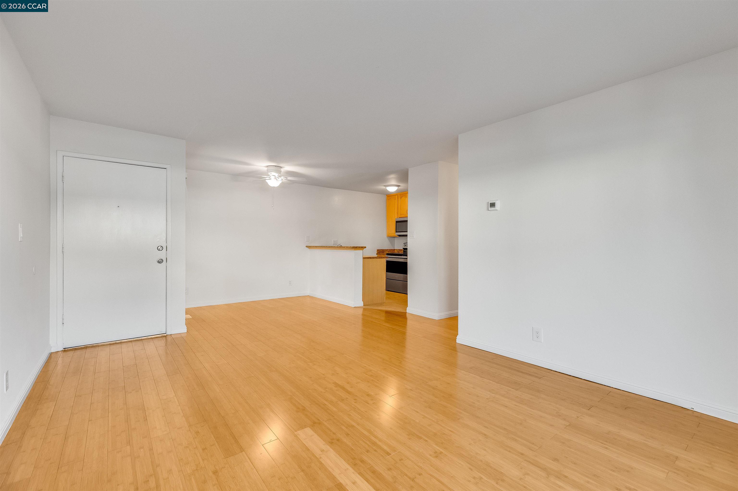 Photo #8: 41123571 Listing: Photo #8