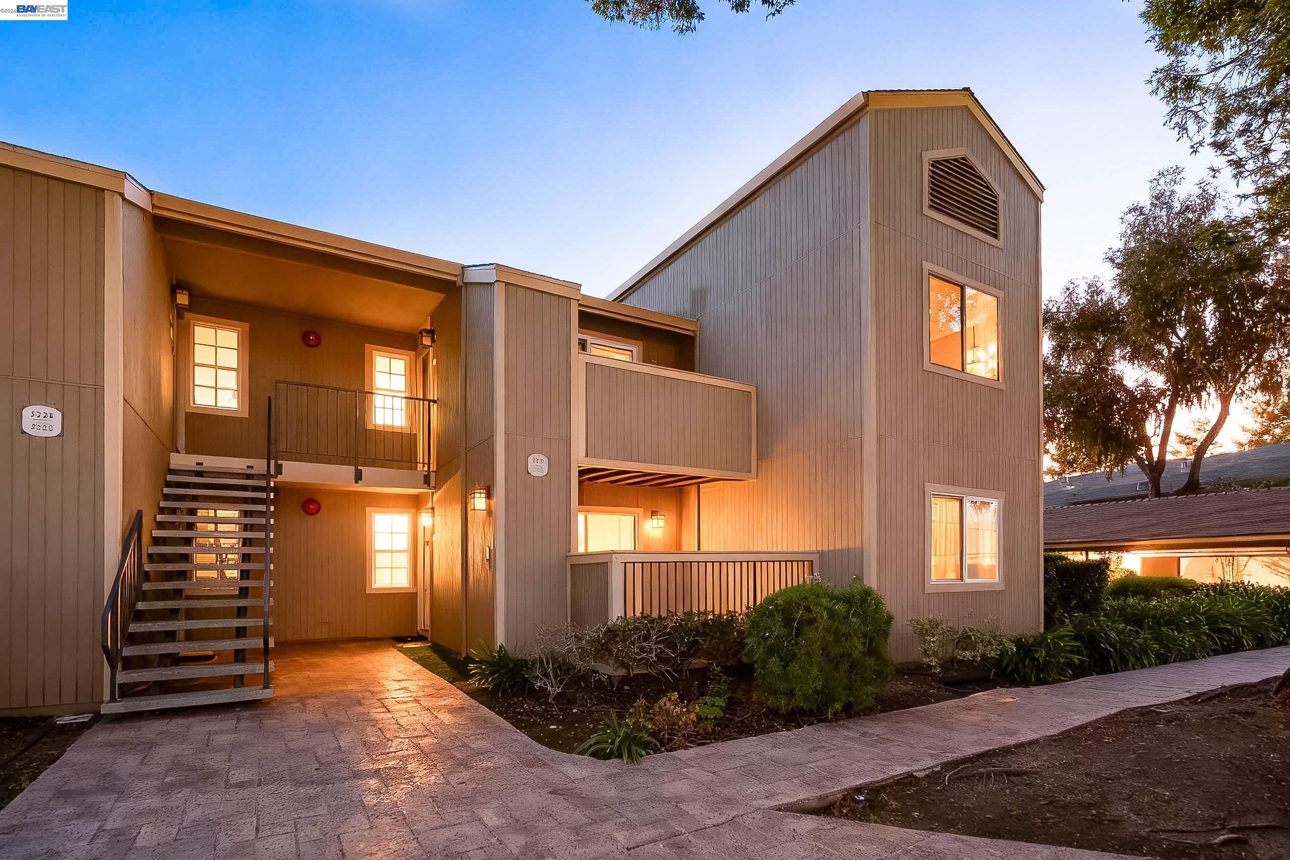 Front Image Thumbnail for BE41123576