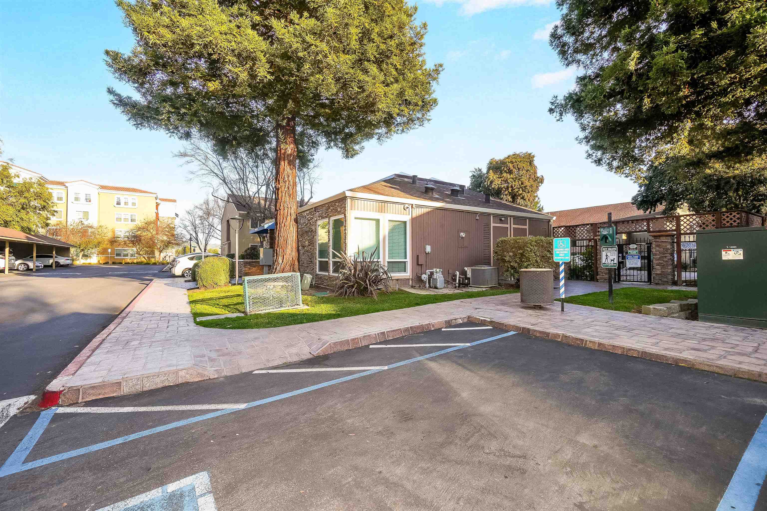 Photo #23: 41123576 Listing: Photo #23