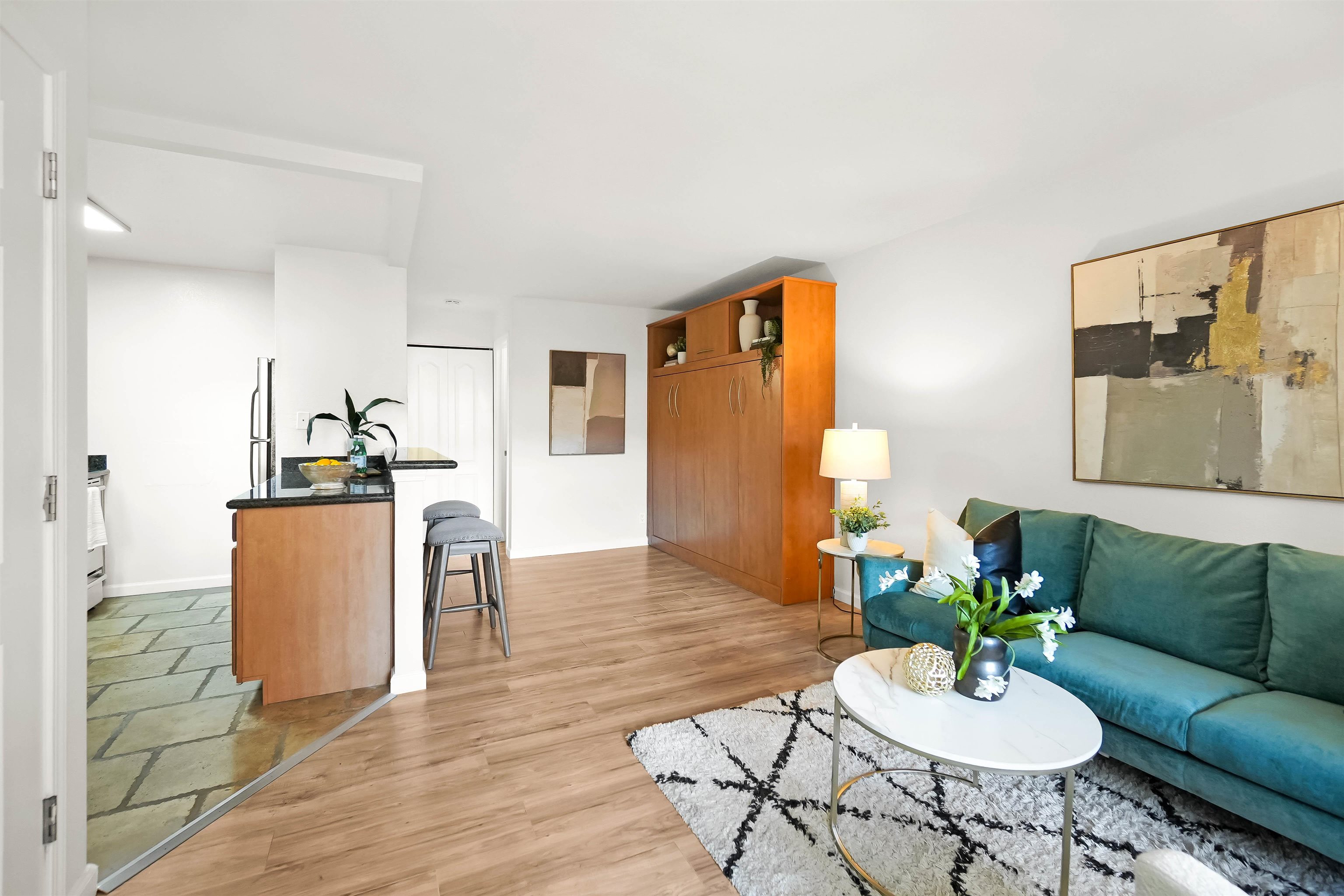 Photo #4: 41123576 Listing: Photo #4