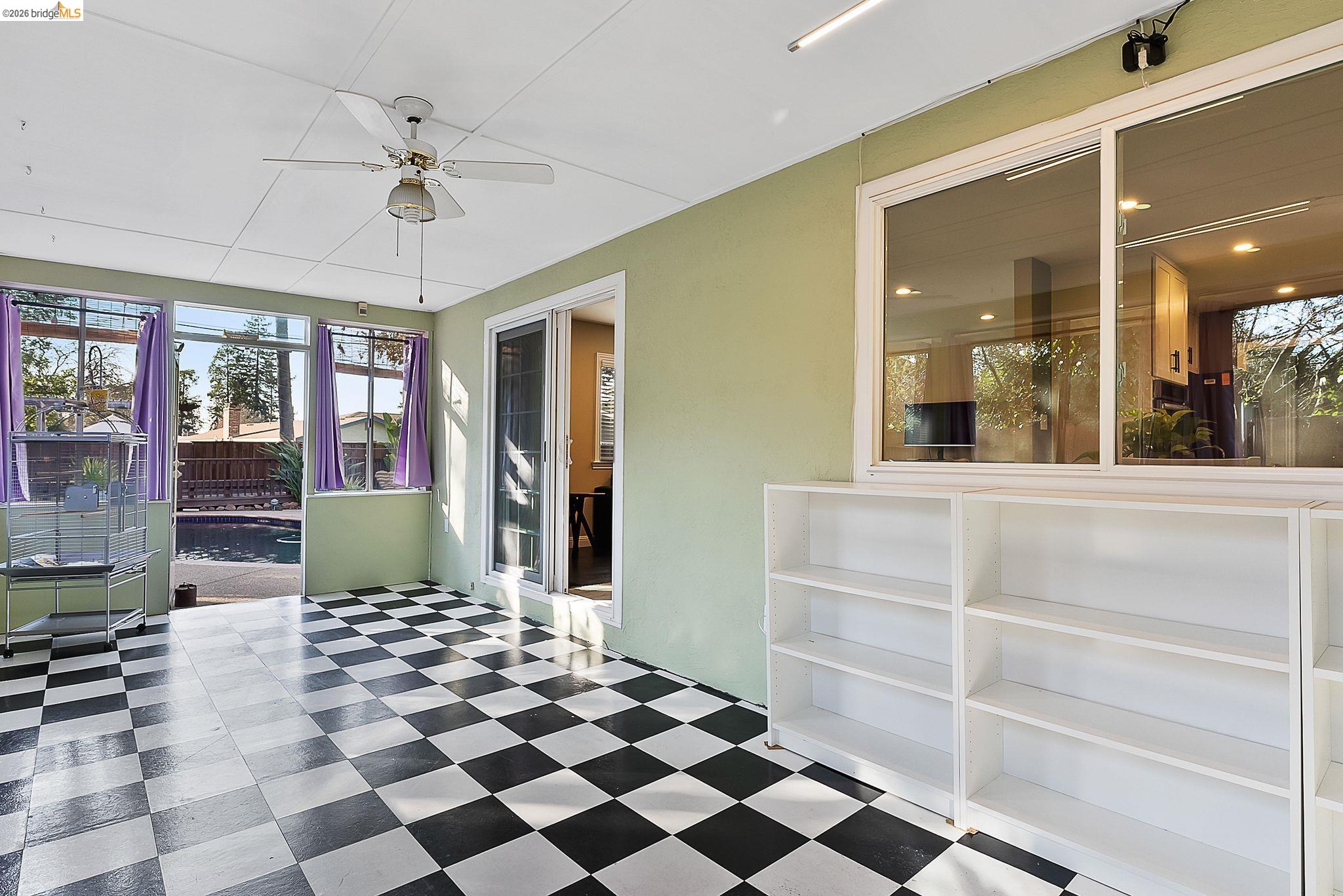 Detail Gallery Image 17 of 37 For 1777 Clayton Way, Concord,  CA 94519 - 3 Beds | 2 Baths