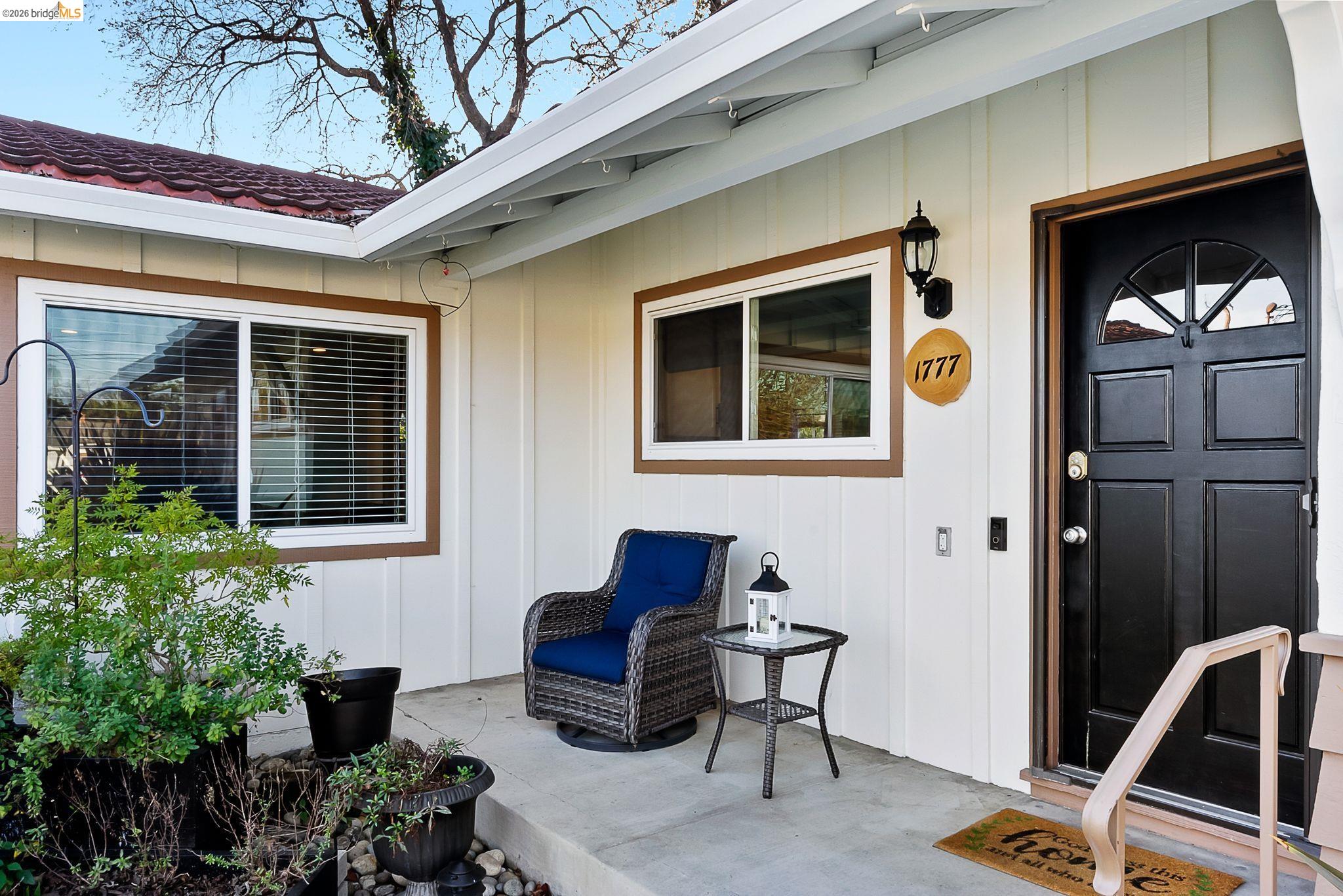 Detail Gallery Image 6 of 37 For 1777 Clayton Way, Concord,  CA 94519 - 3 Beds | 2 Baths