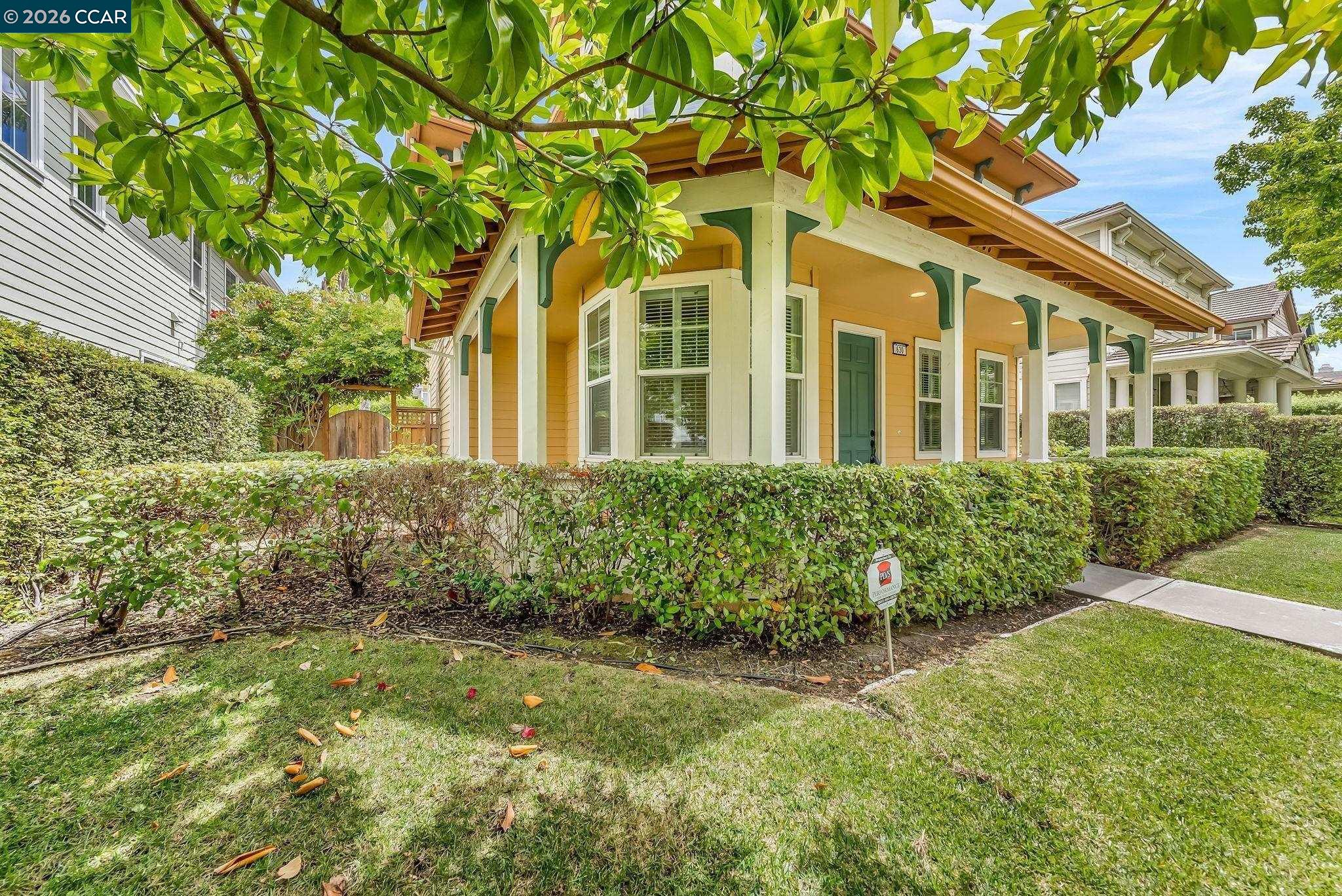 Detail Gallery Image 4 of 57 For 630 Oscar St, –,  CA 94592 - 5 Beds | 3/1 Baths