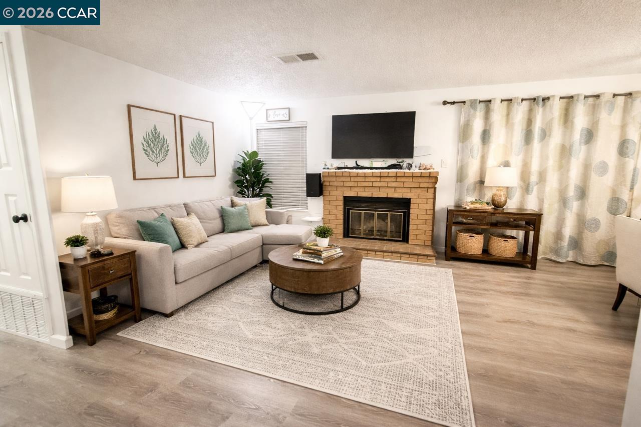 Detail Gallery Image 26 of 27 For 405 Weymouth, Hercules,  CA 94547 - 2 Beds | 1 Baths