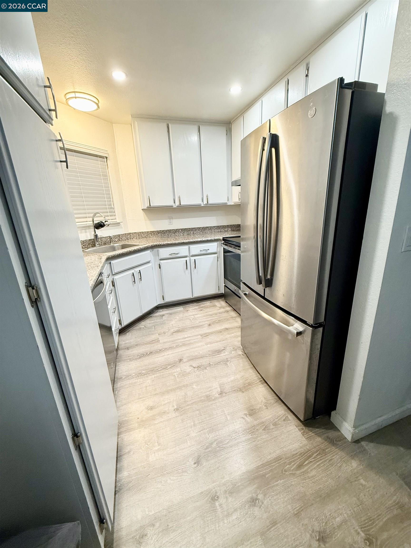 Photo #6: 41123583 Listing: Photo #6