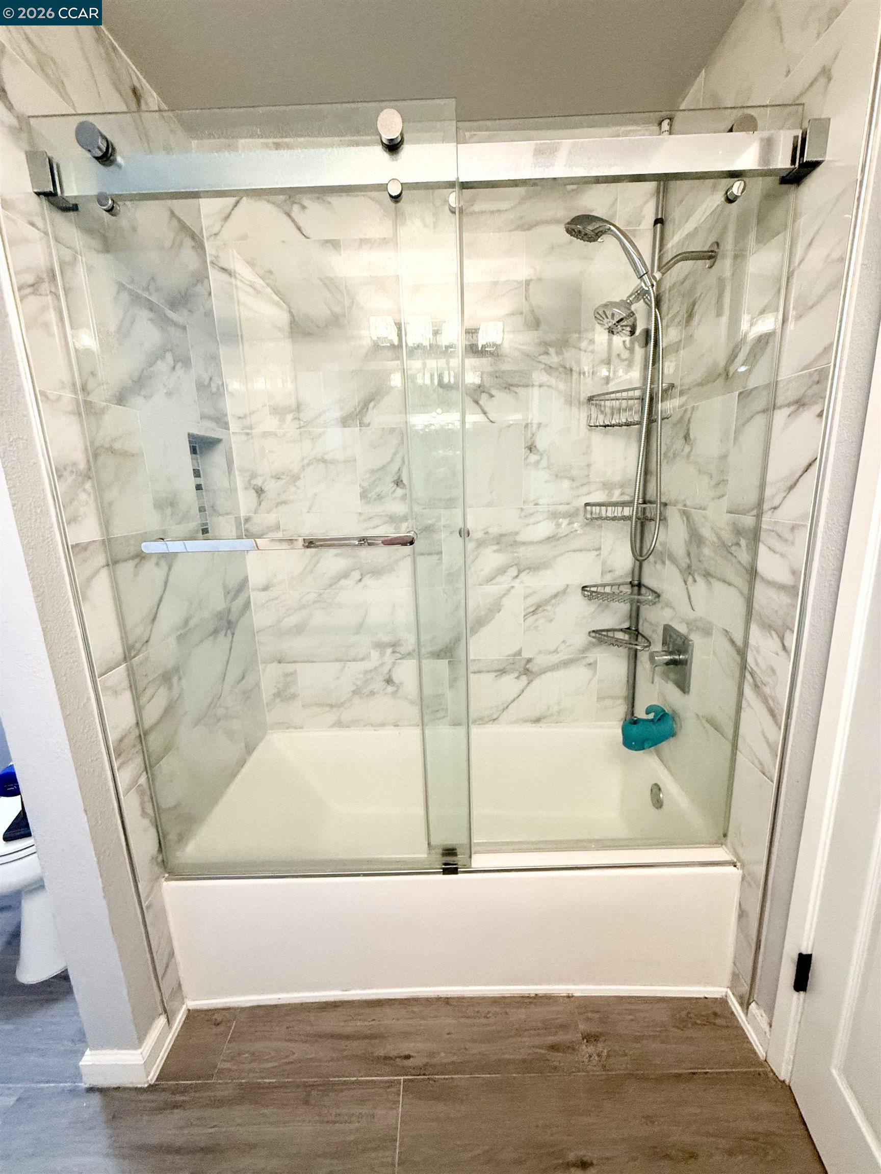 Photo #10: 41123583 Listing: Photo #10