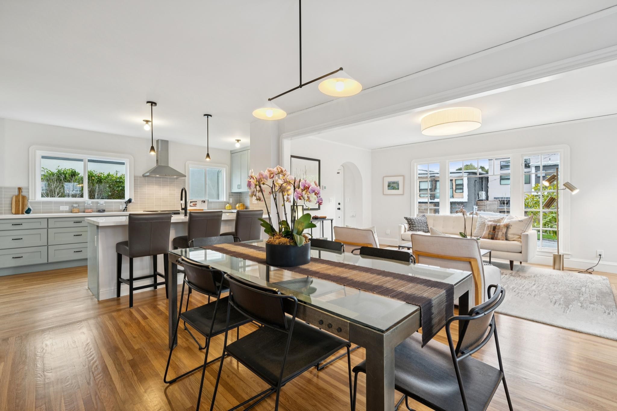 Detail Gallery Image 17 of 55 For 1563 Thousand Oaks Blvd, Berkeley,  CA 94707 - 3 Beds | 1/1 Baths