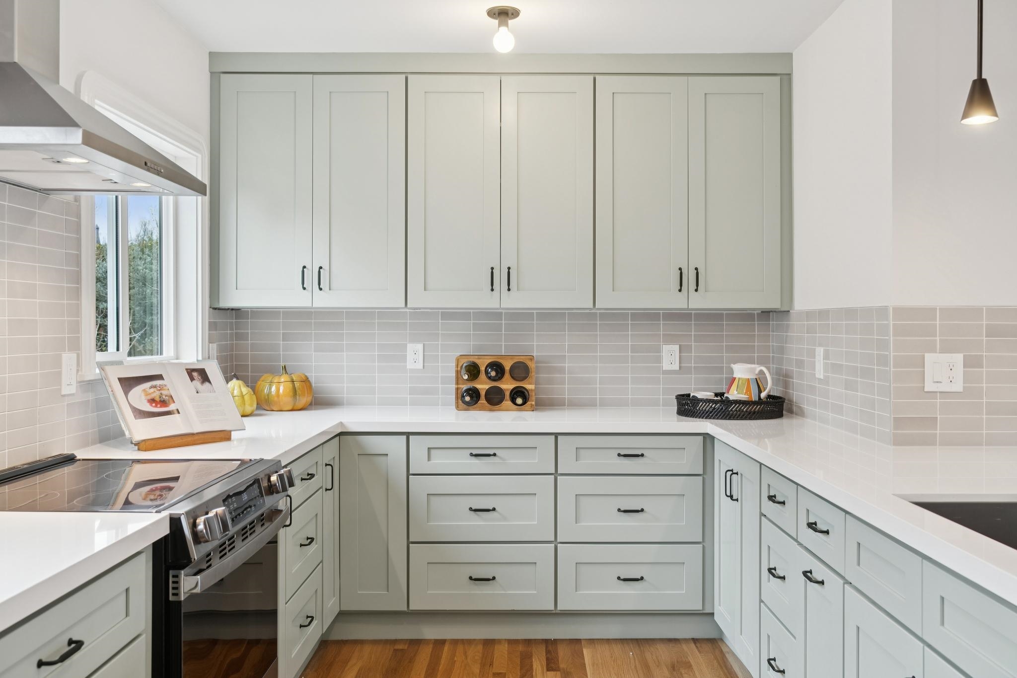 Detail Gallery Image 21 of 55 For 1563 Thousand Oaks Blvd, Berkeley,  CA 94707 - 3 Beds | 1/1 Baths