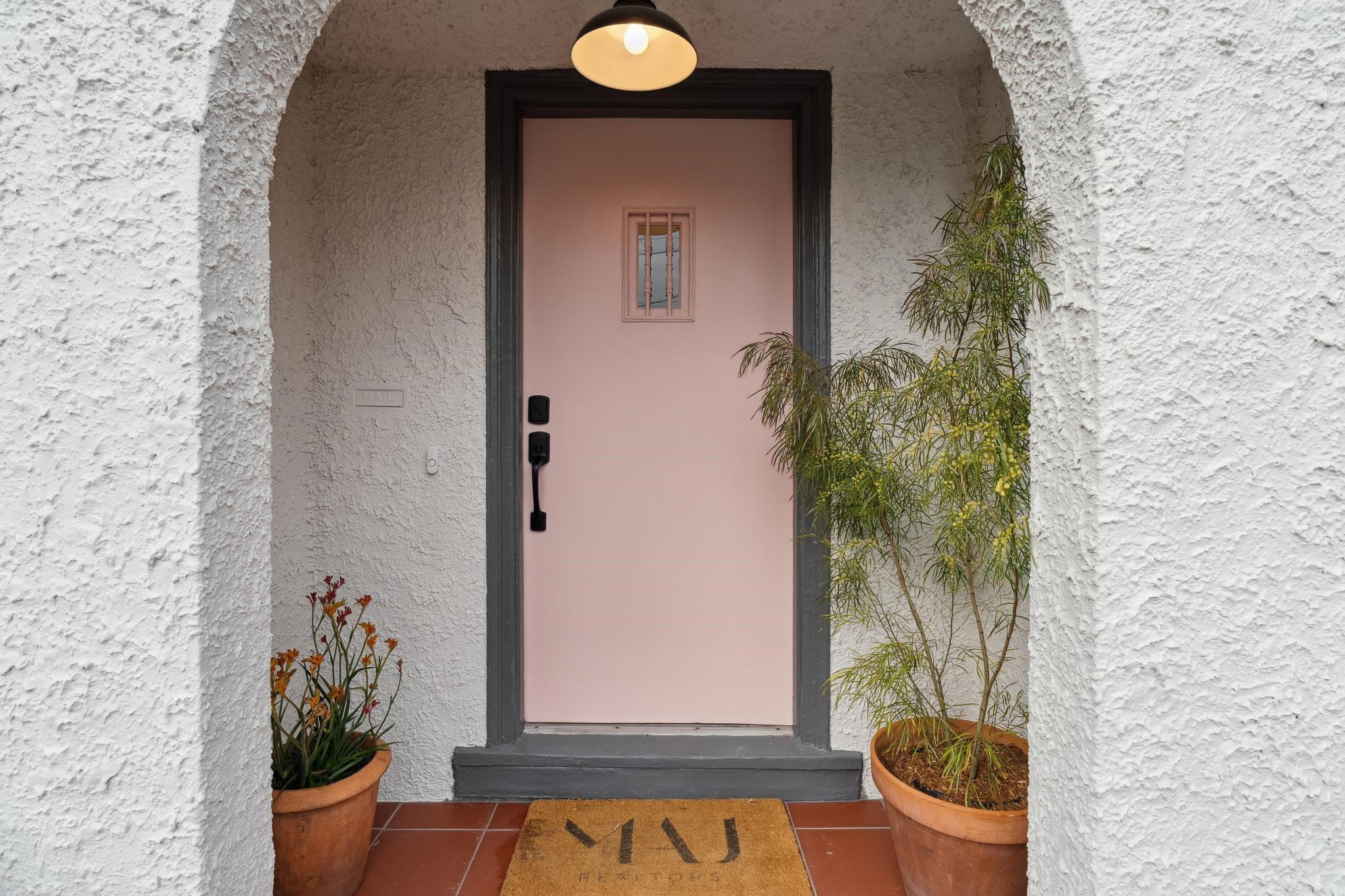 Detail Gallery Image 7 of 55 For 1563 Thousand Oaks Blvd, Berkeley,  CA 94707 - 3 Beds | 1/1 Baths
