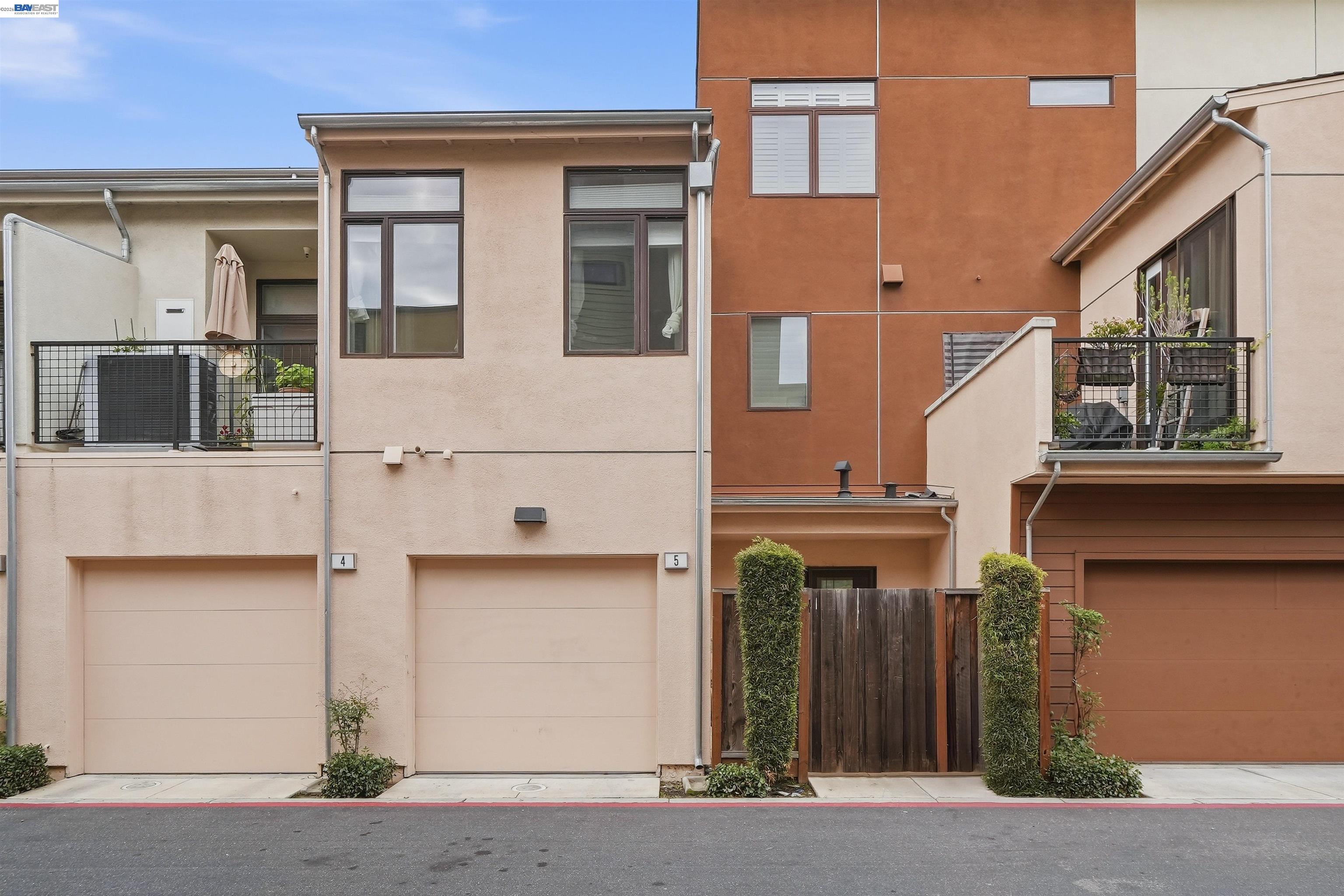 Detail Gallery Image 29 of 33 For 3289 Berryessa St #5,  Palo Alto,  CA 94303 - 2 Beds | 1/1 Baths