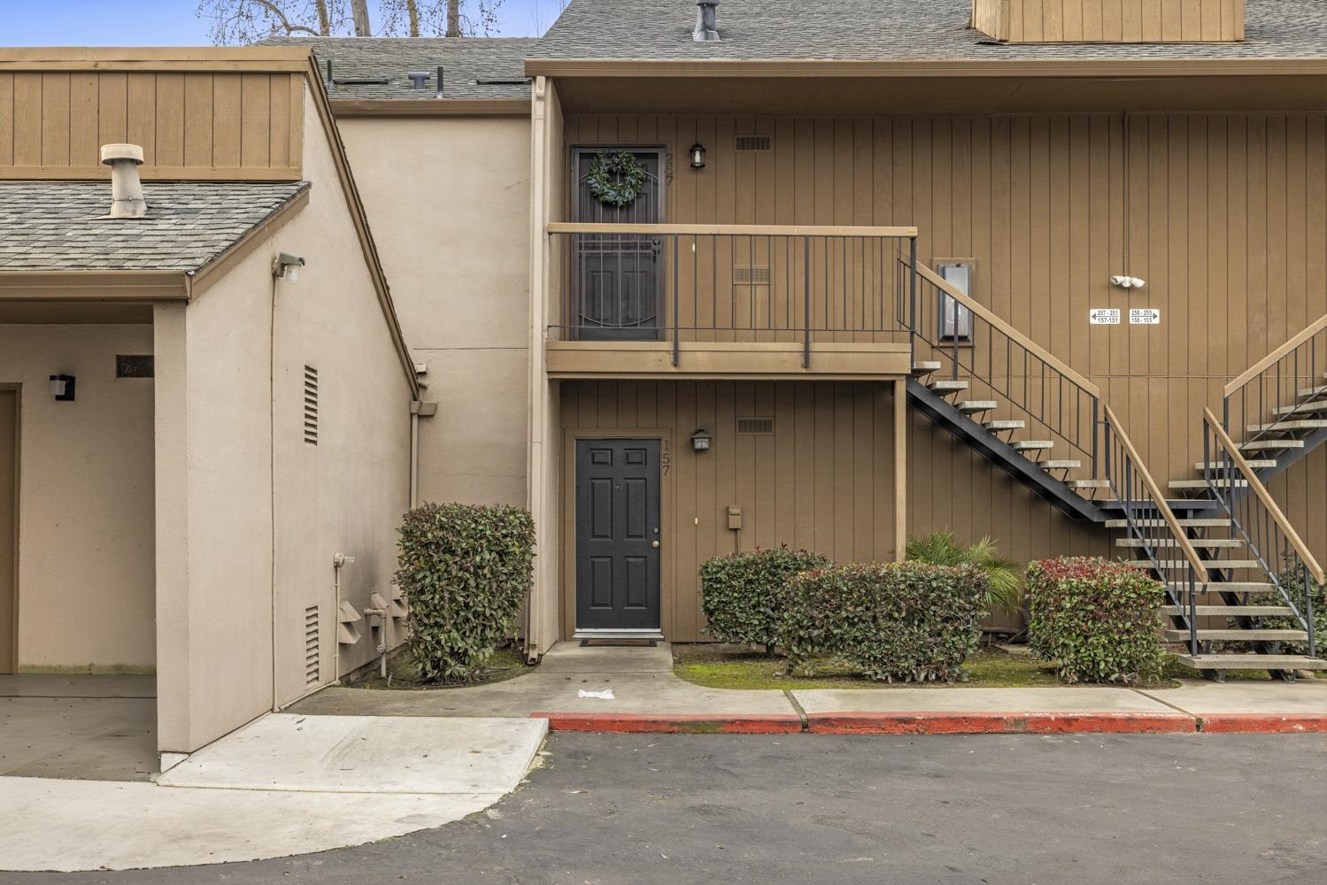 Detail Gallery Image 3 of 28 For 2905 Niagra St #257,  Turlock,  CA 95382 - 1 Beds | 1 Baths