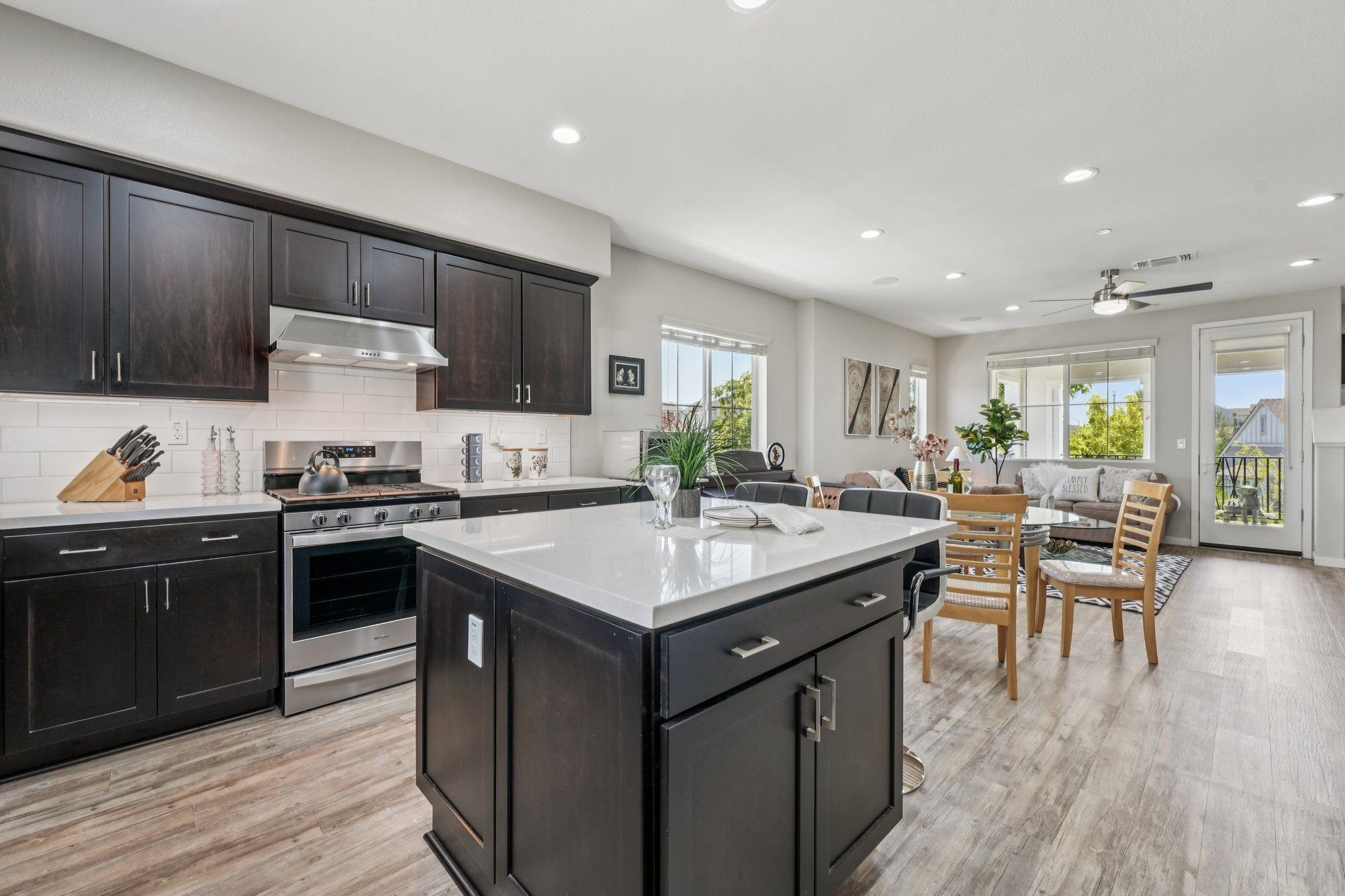 Photo #12: 41123589 Listing: Photo #12