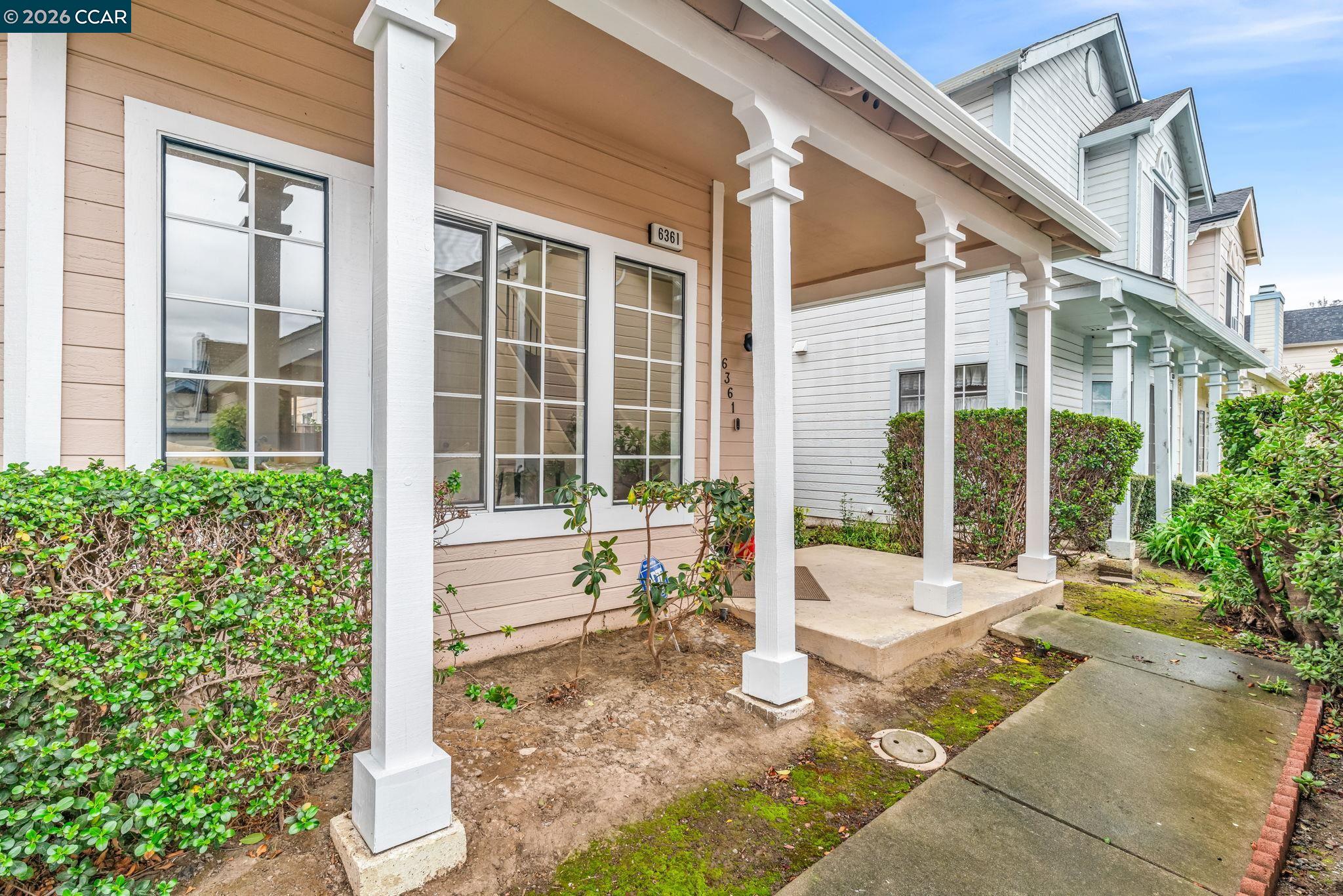 Detail Gallery Image 3 of 47 For 6361 Potrero Dr, Newark,  CA 94560 - 3 Beds | 2/1 Baths