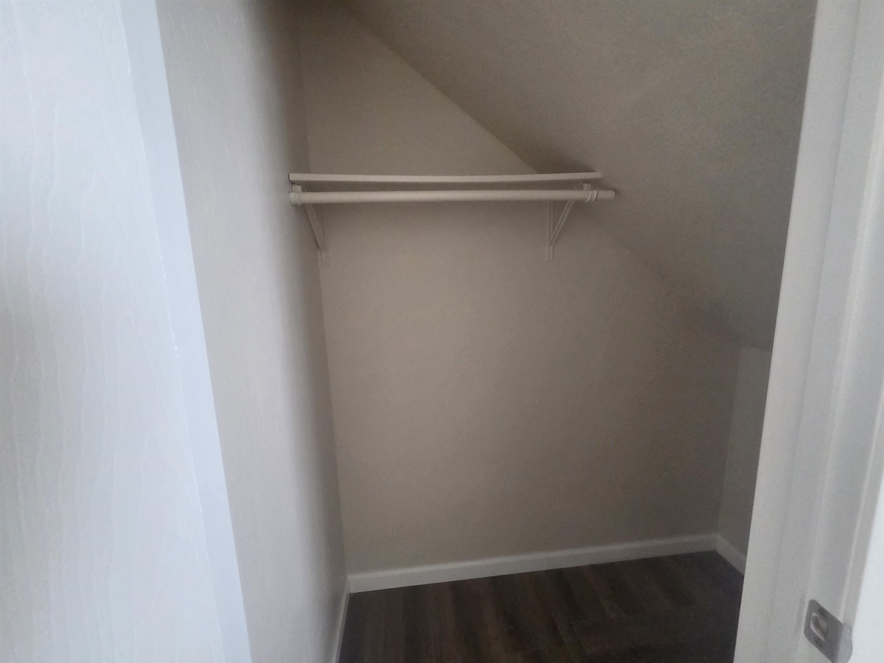 Detail Gallery Image 16 of 28 For 20077 Redwood Rd #3,  Castro Valley,  CA 94546 - 2 Beds | 1/1 Baths