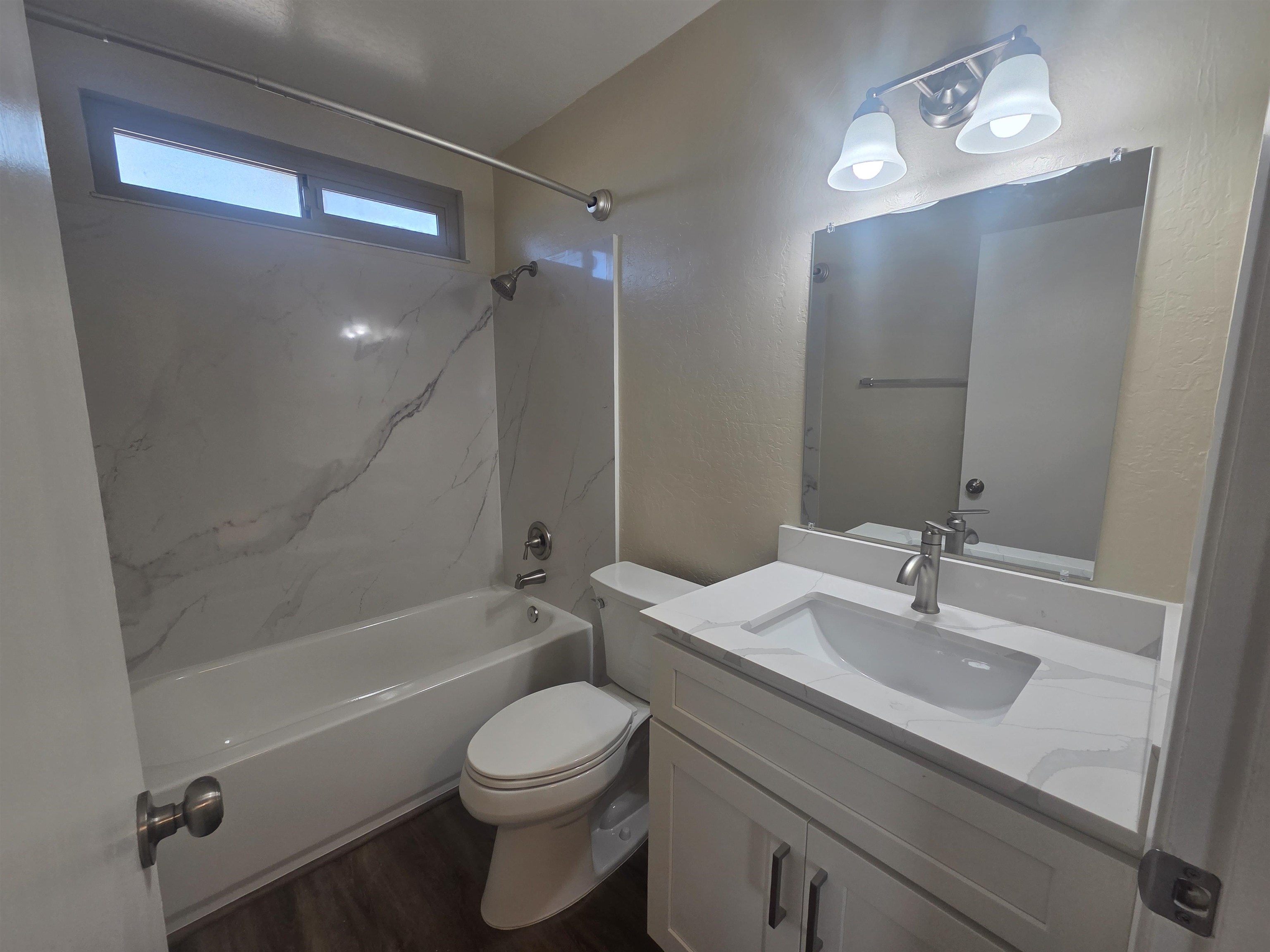 Detail Gallery Image 17 of 28 For 20077 Redwood Rd #3,  Castro Valley,  CA 94546 - 2 Beds | 1/1 Baths