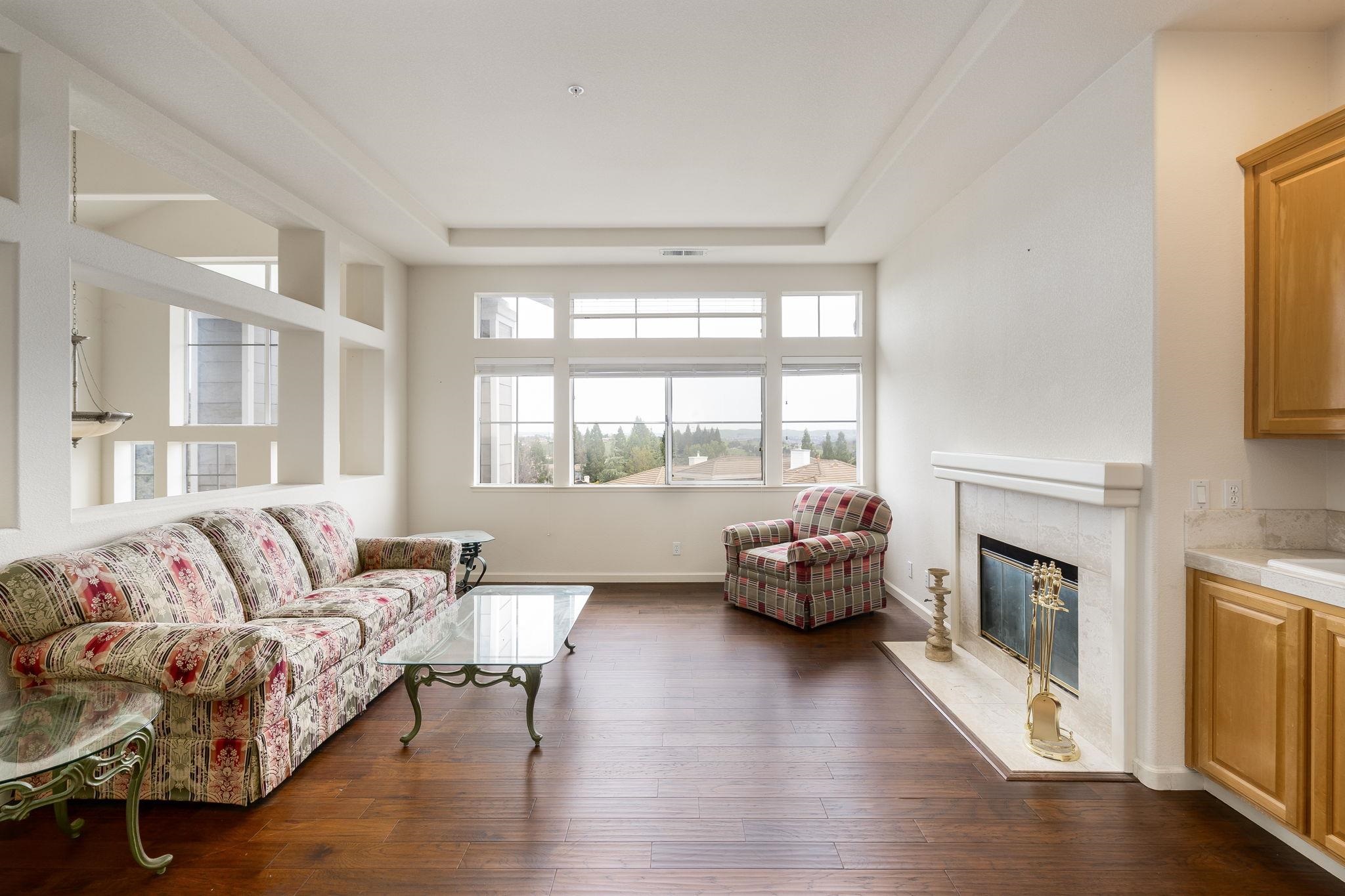 Detail Gallery Image 13 of 50 For 966 Oak Vista Ct, Lafayette,  CA 94549 - 4 Beds | 3 Baths