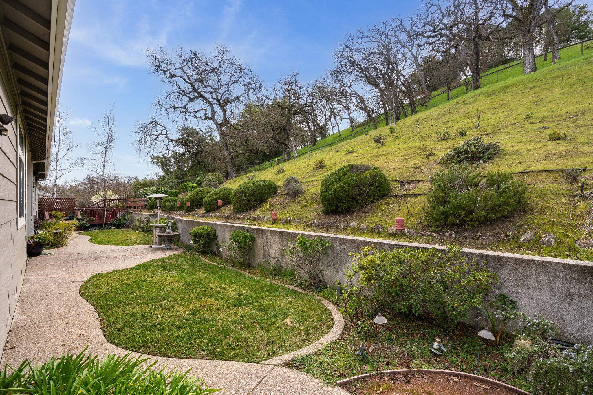 Detail Gallery Image 34 of 50 For 966 Oak Vista Ct, Lafayette,  CA 94549 - 4 Beds | 3 Baths