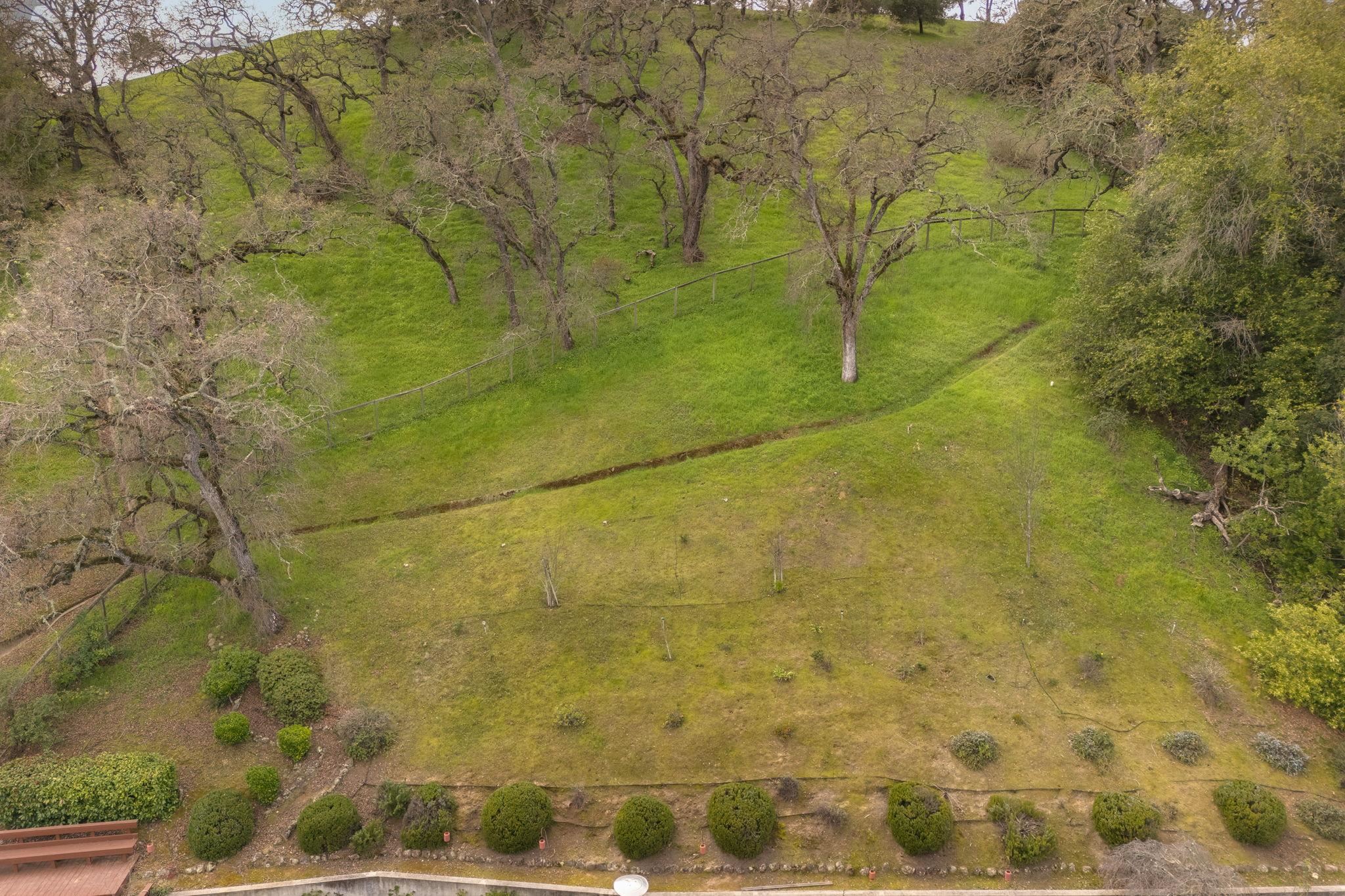 Detail Gallery Image 37 of 50 For 966 Oak Vista Ct, Lafayette,  CA 94549 - 4 Beds | 3 Baths