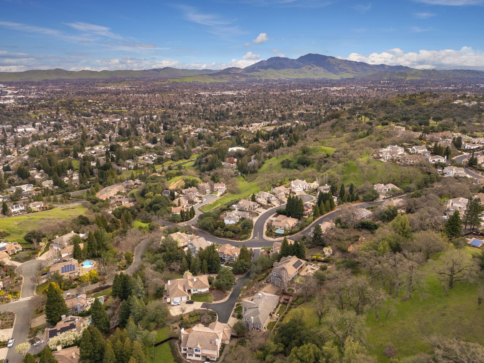Detail Gallery Image 45 of 50 For 966 Oak Vista Ct, Lafayette,  CA 94549 - 4 Beds | 3 Baths