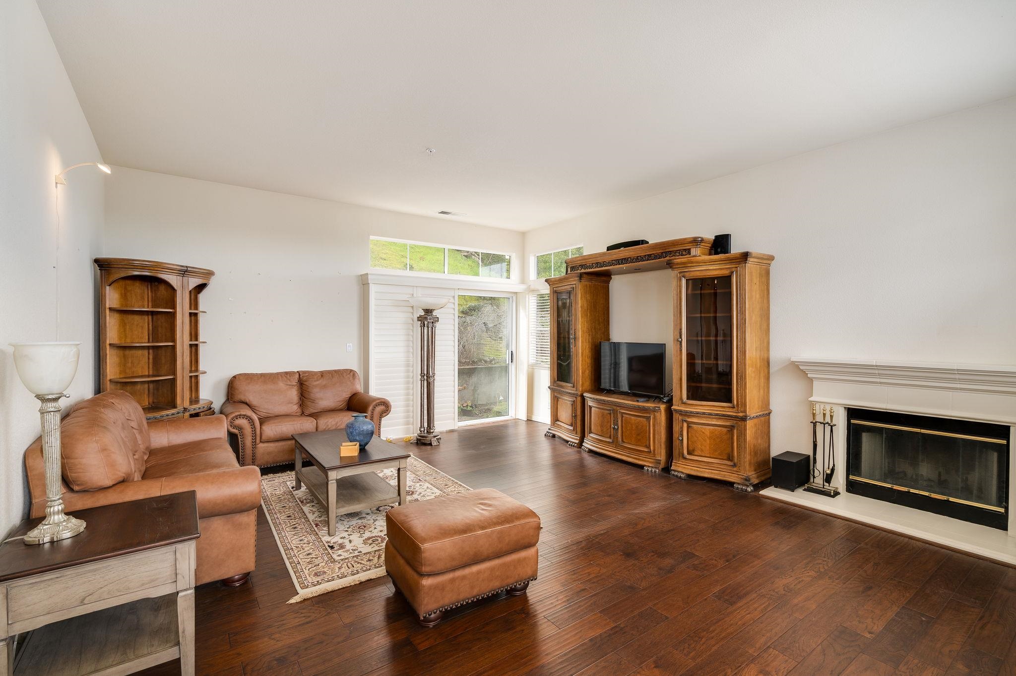 Detail Gallery Image 6 of 50 For 966 Oak Vista Ct, Lafayette,  CA 94549 - 4 Beds | 3 Baths