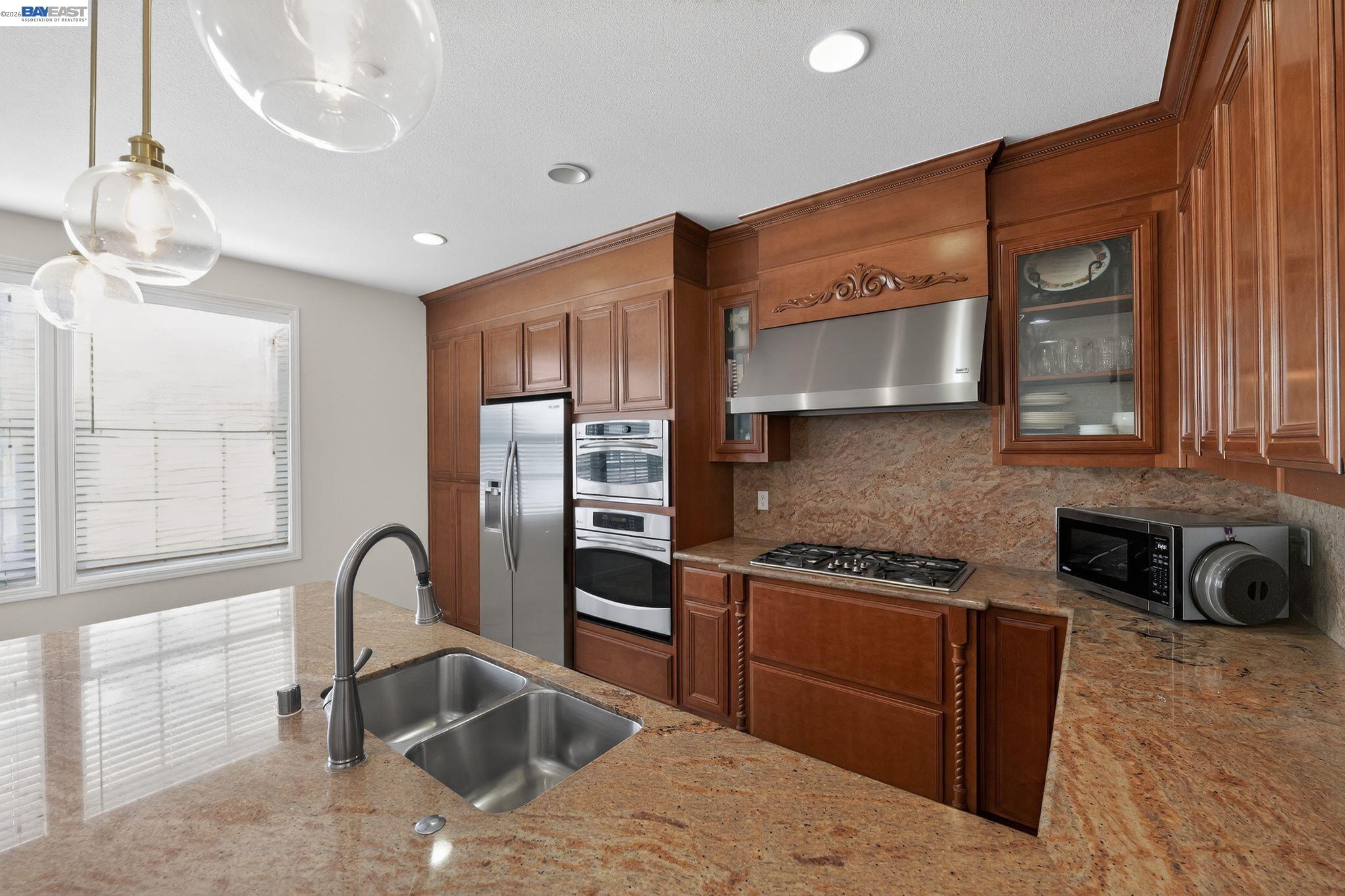 Detail Gallery Image 15 of 39 For 4692 Rimini Ct, Dublin,  CA 94568 - 4 Beds | 3 Baths