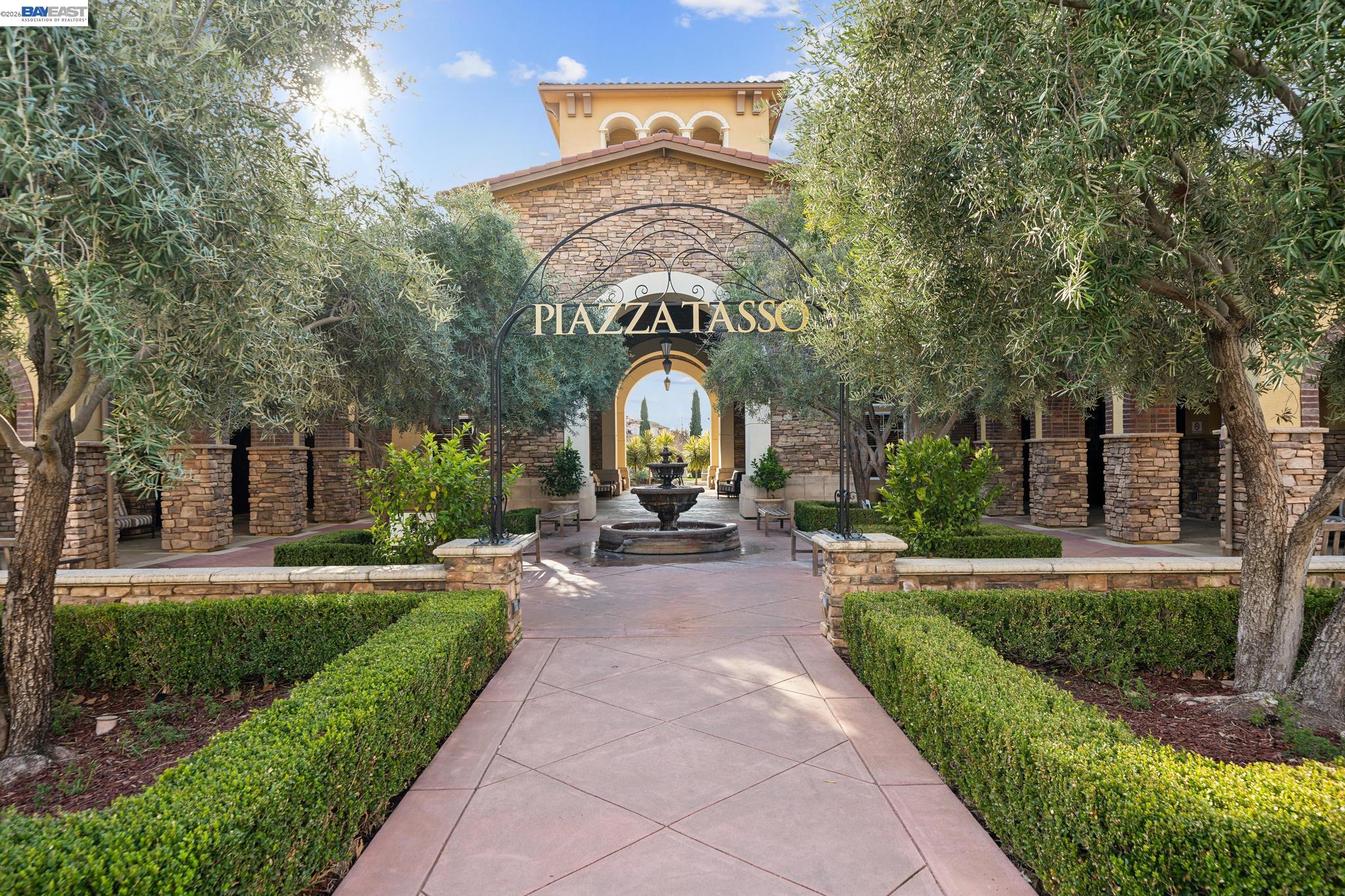 Detail Gallery Image 30 of 39 For 4692 Rimini Ct, Dublin,  CA 94568 - 4 Beds | 3 Baths