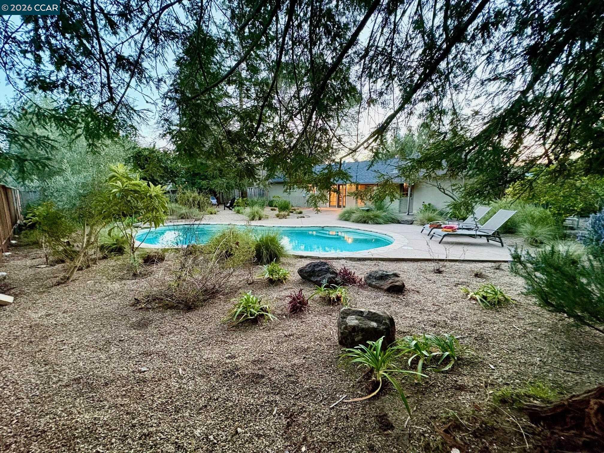 Detail Gallery Image 2 of 21 For 54 Carlos Court, Walnut Creek,  CA 94597 - 3 Beds | 1 Baths