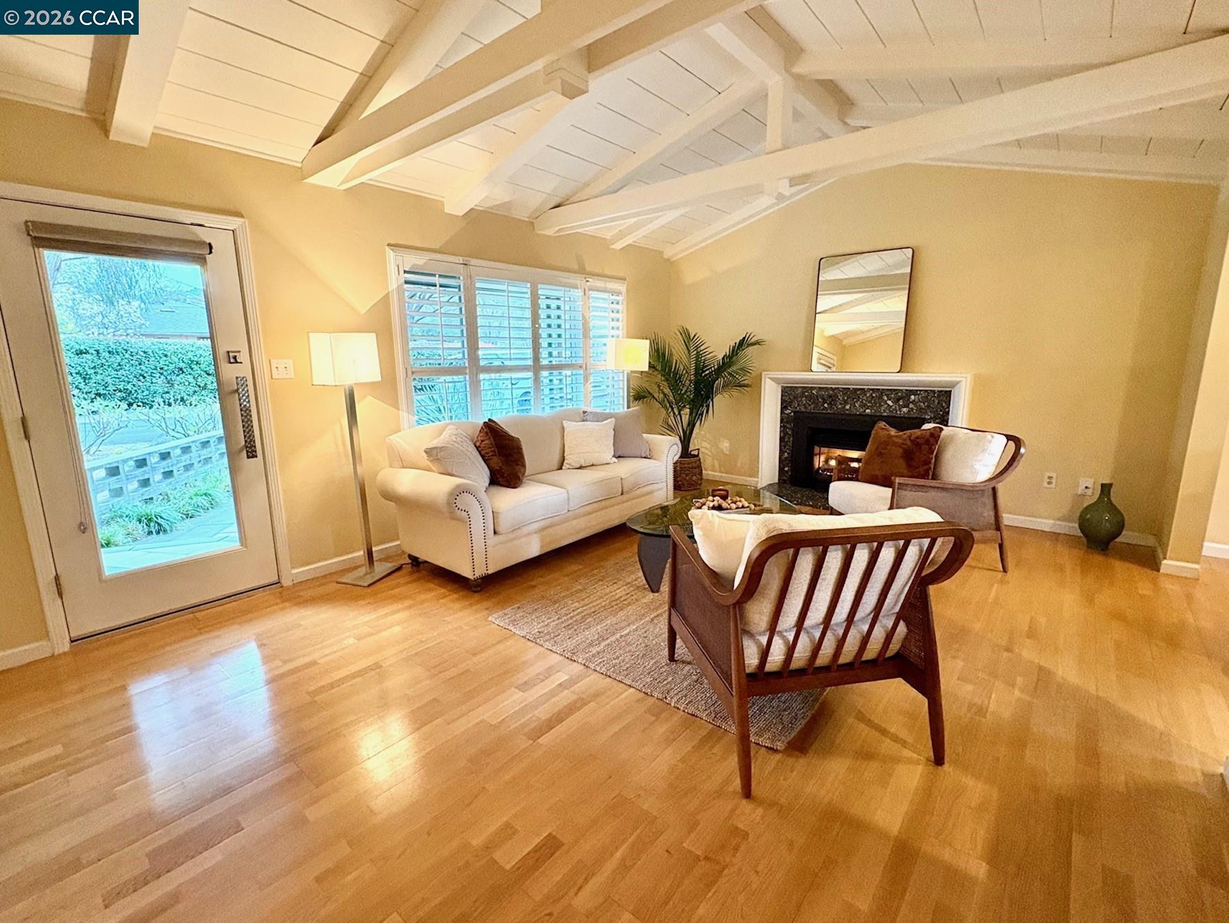 Detail Gallery Image 4 of 21 For 54 Carlos Court, Walnut Creek,  CA 94597 - 3 Beds | 1 Baths