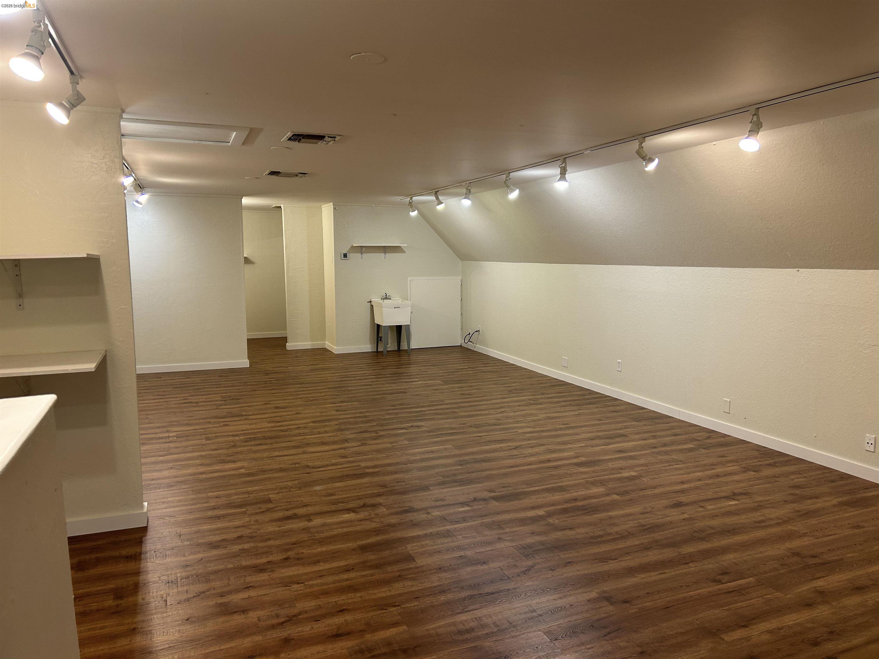 Detail Gallery Image 3 of 10 For 111 S Washington Street, Sonora,  CA 95370 - – Beds | – Baths