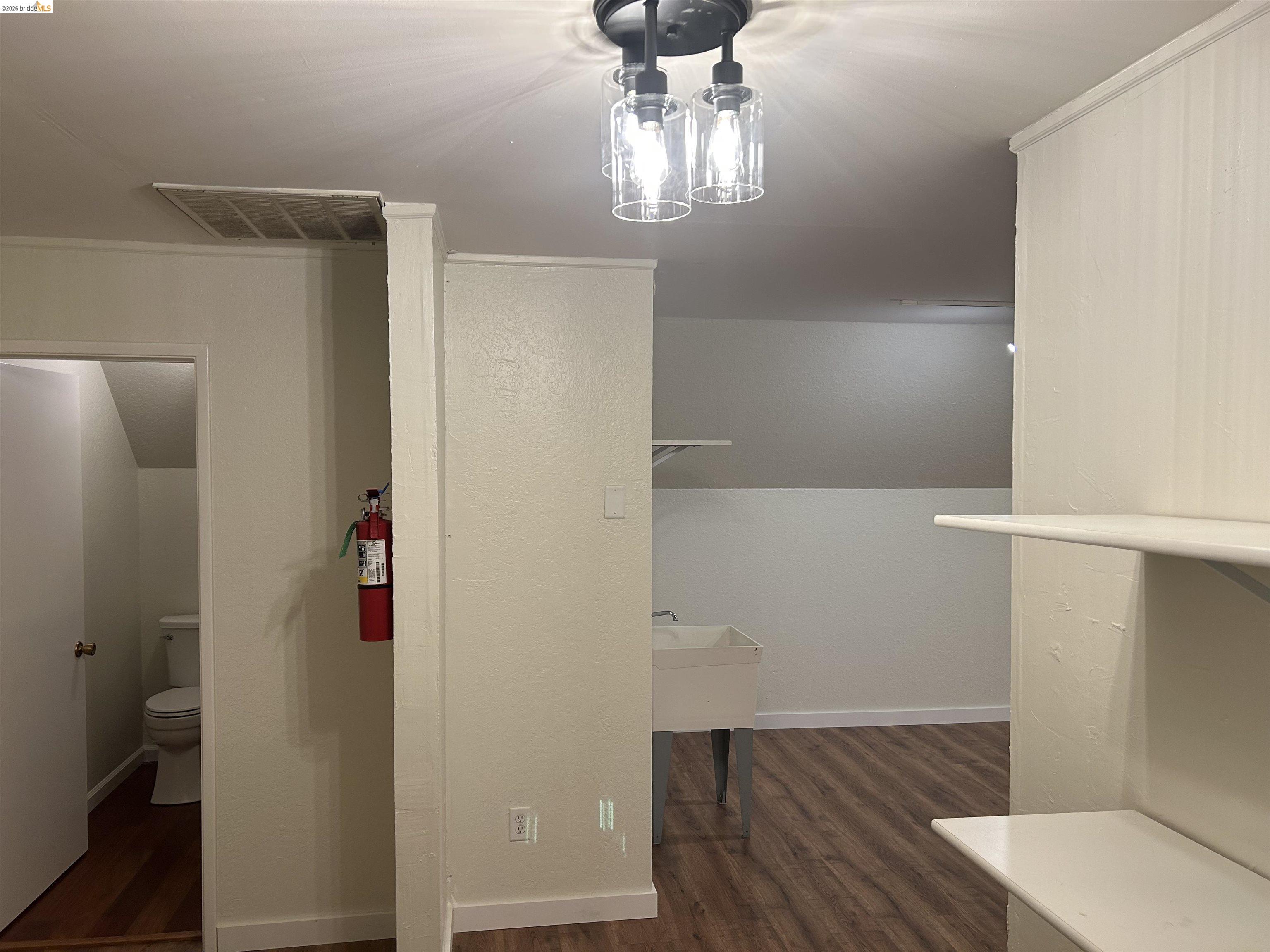 Detail Gallery Image 7 of 10 For 111 S Washington Street, Sonora,  CA 95370 - – Beds | – Baths